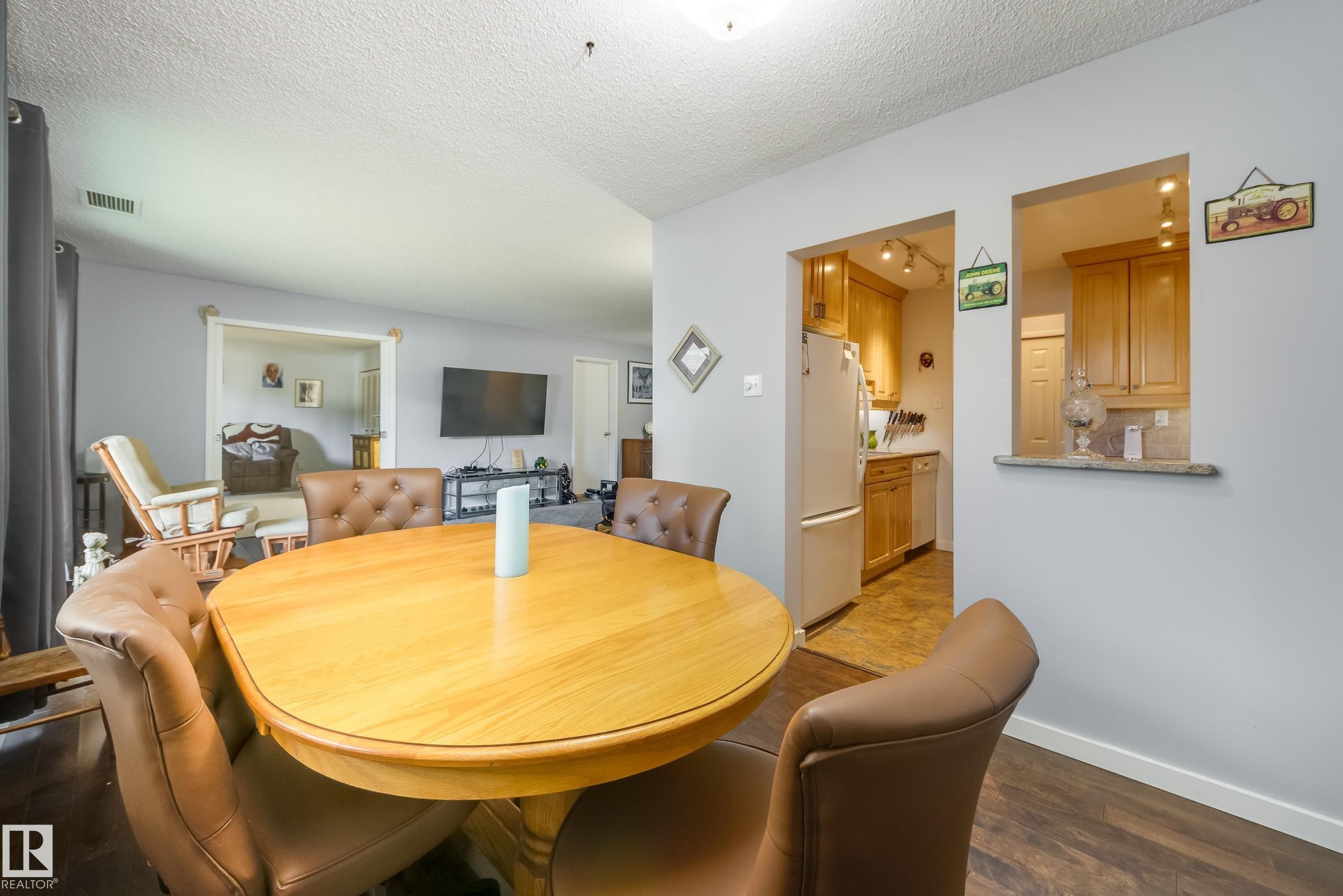 108 14810 51 Avenue, Edmonton, AB - Indoor Photo Showing Dining Room