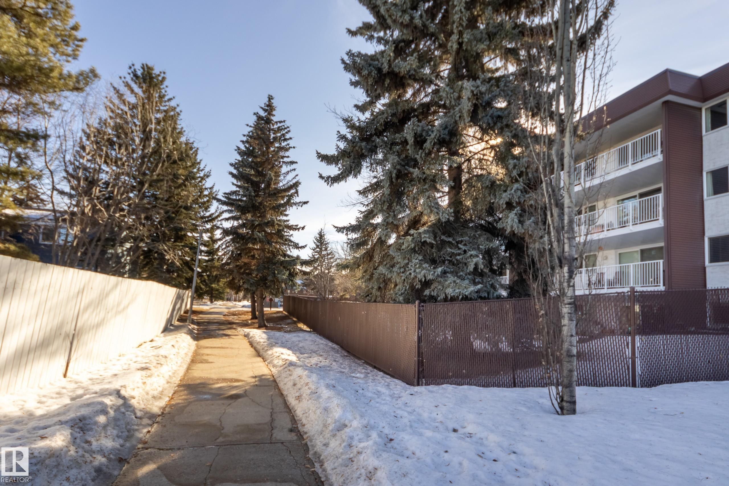 108 14810 51 Avenue, Edmonton, AB - Outdoor