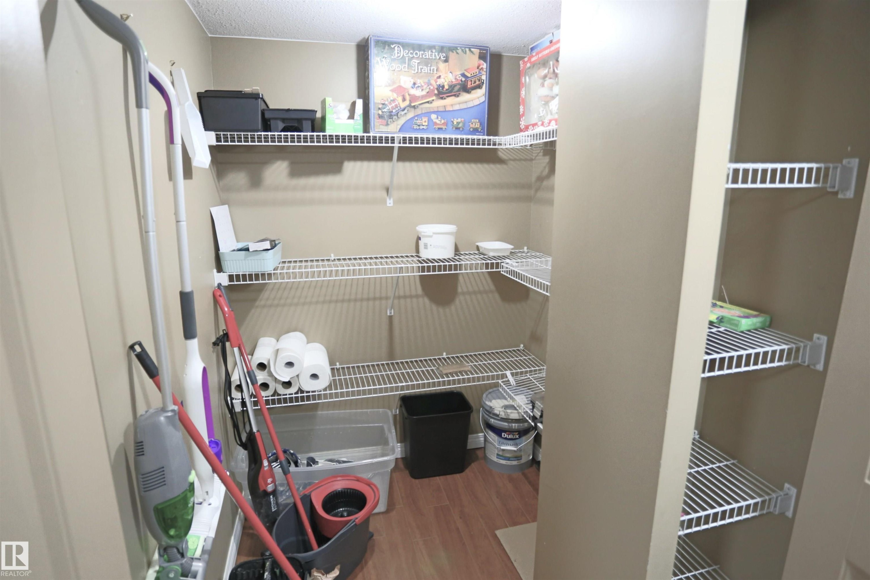 804 10160 114 Street, Edmonton, AB - Indoor With Storage