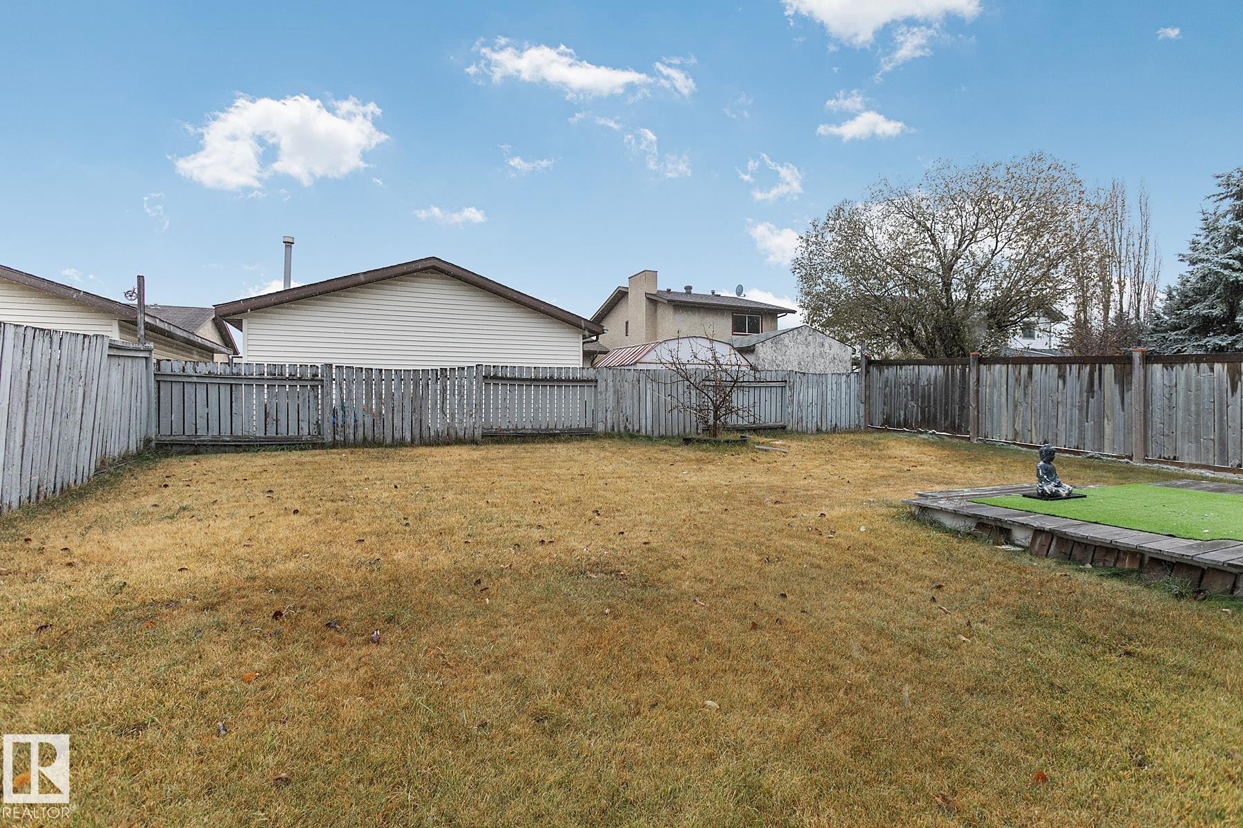 Edmonton, AB - Outdoor