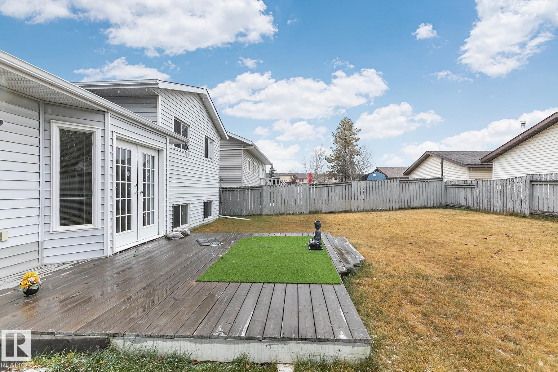 Edmonton, AB - Outdoor