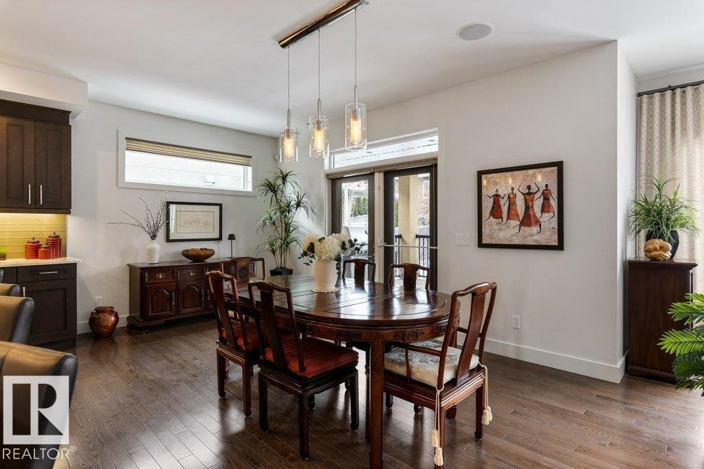 4522 Donsdale Drive Nw, Edmonton, AB - Indoor Photo Showing Dining Room