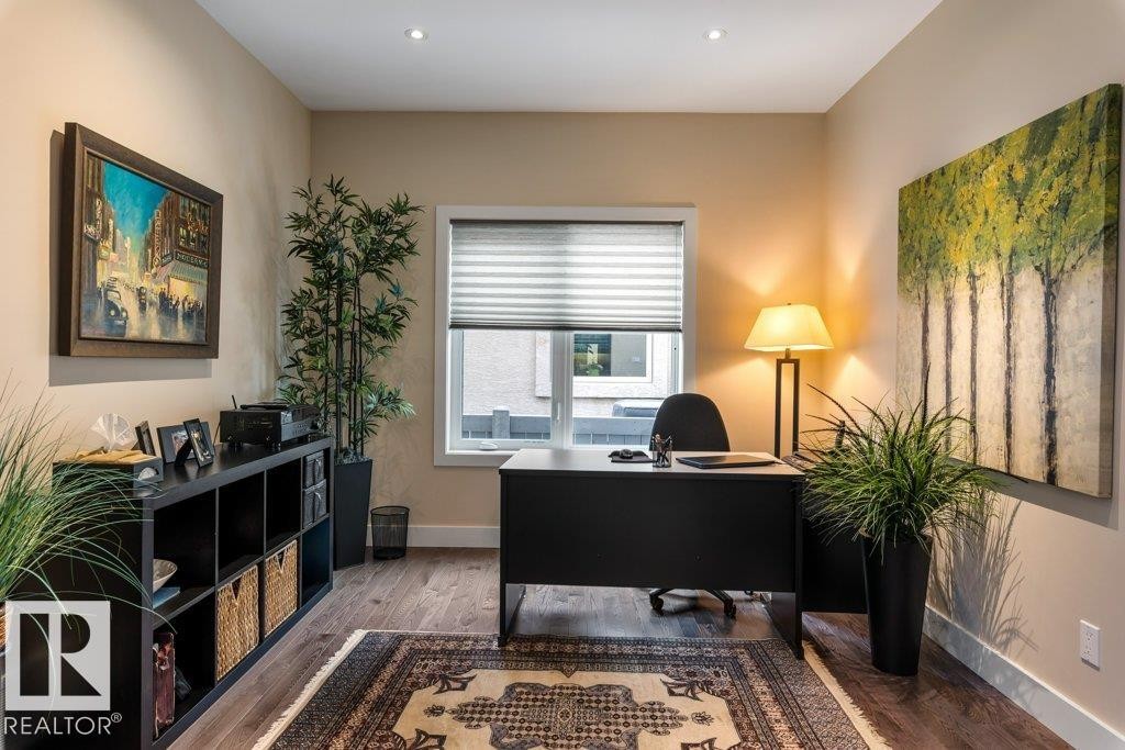 4522 Donsdale Drive Nw, Edmonton, AB - Indoor Photo Showing Office