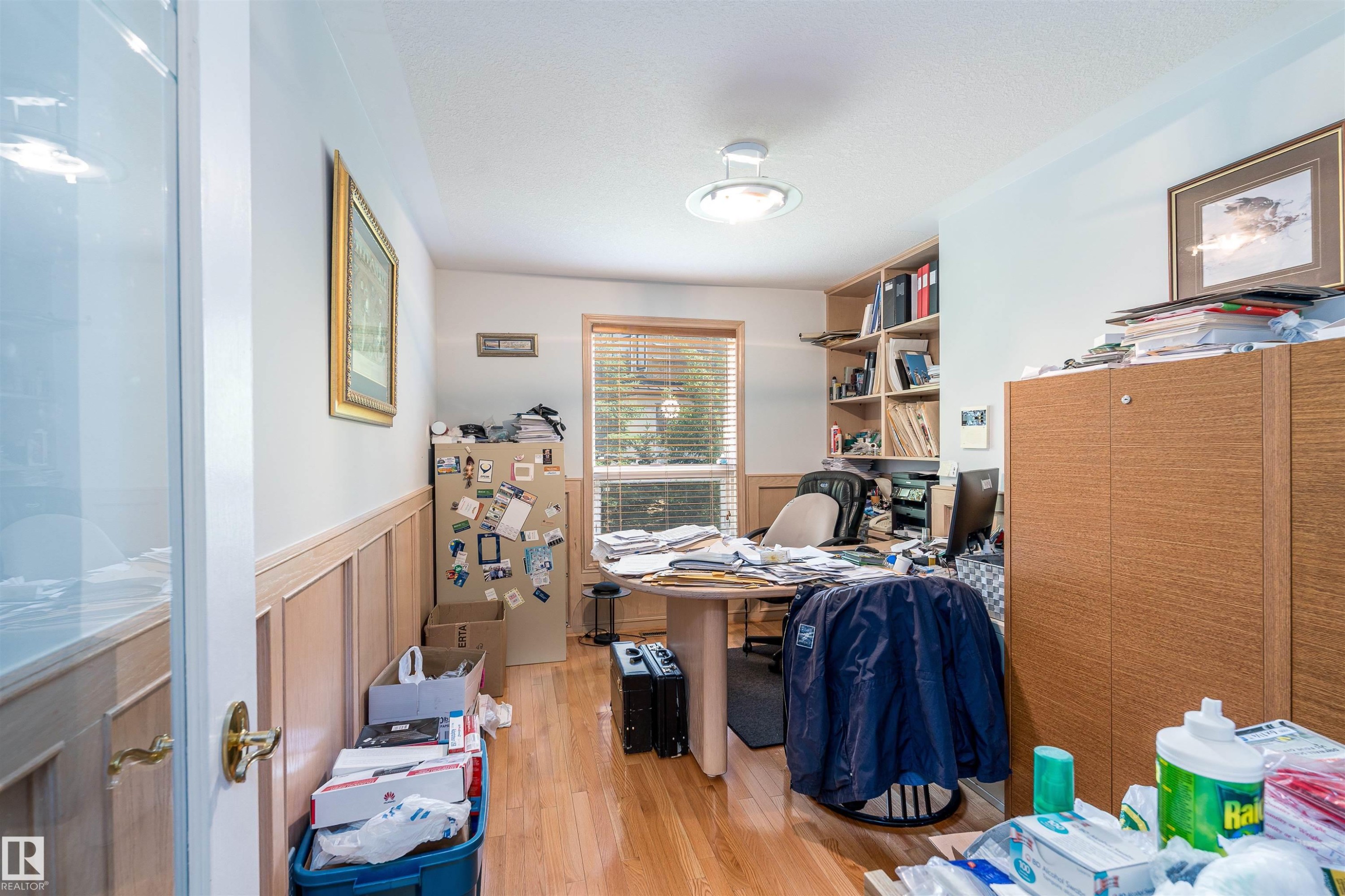 10812 5 Avenue, Edmonton, AB - Indoor