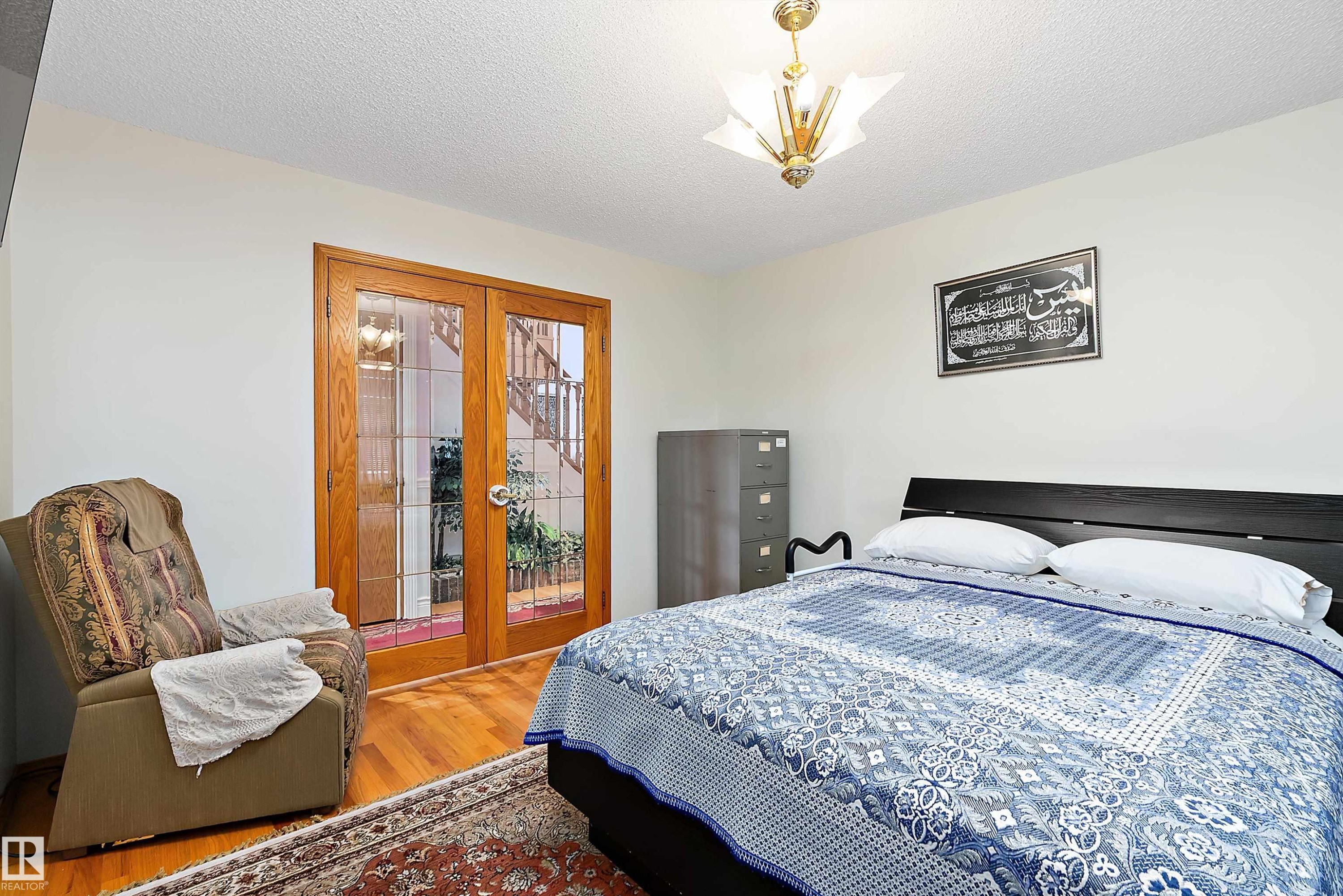93 Cormack Crescent, Edmonton, AB - Indoor Photo Showing Bedroom