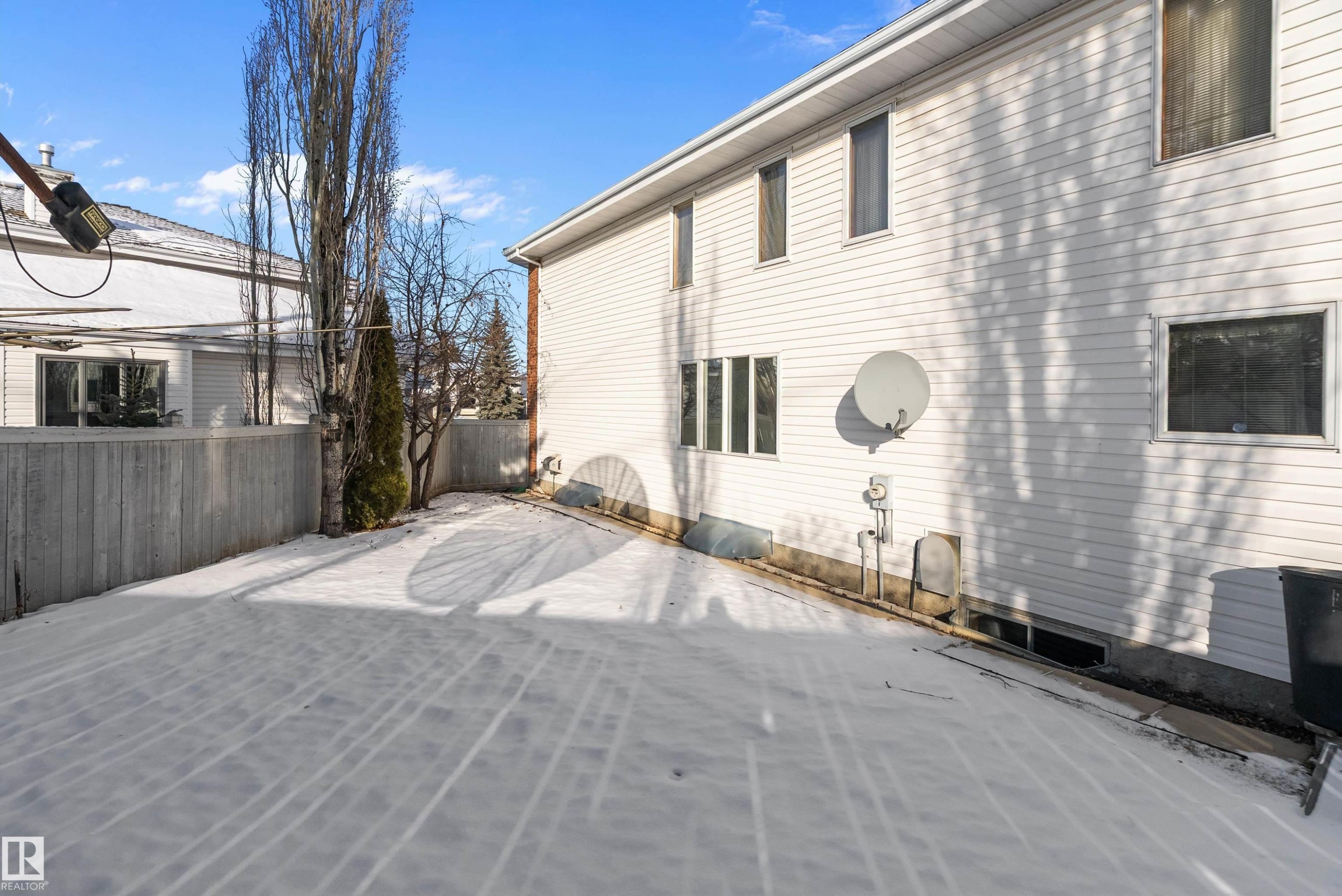 93 Cormack Crescent, Edmonton, AB - Outdoor With Exterior