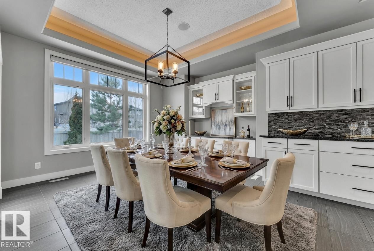 4107 Westcliff Heath, Edmonton, AB - Indoor Photo Showing Dining Room