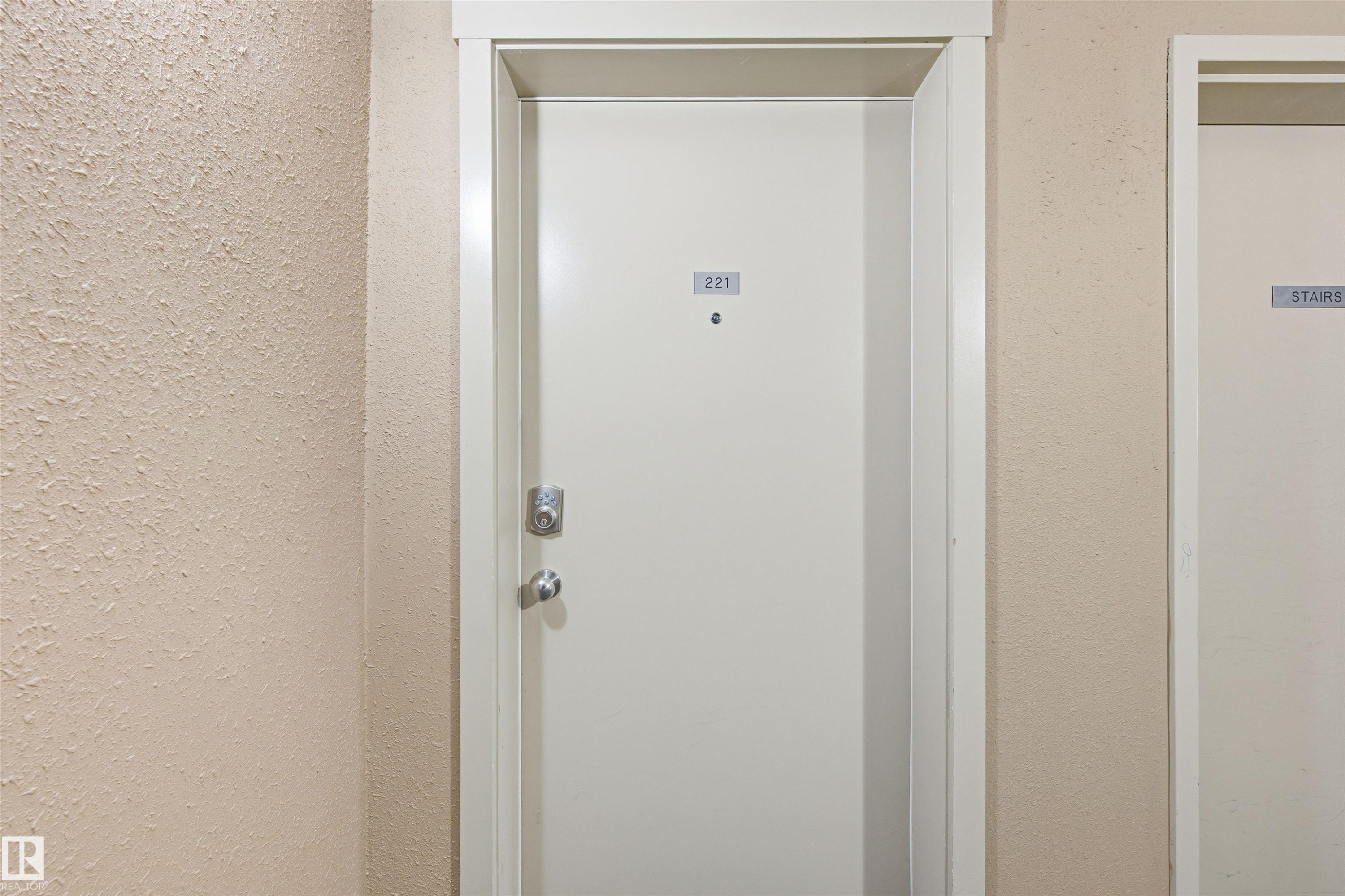 221 1070 Mcconachie Boulevard, Edmonton, AB - Indoor