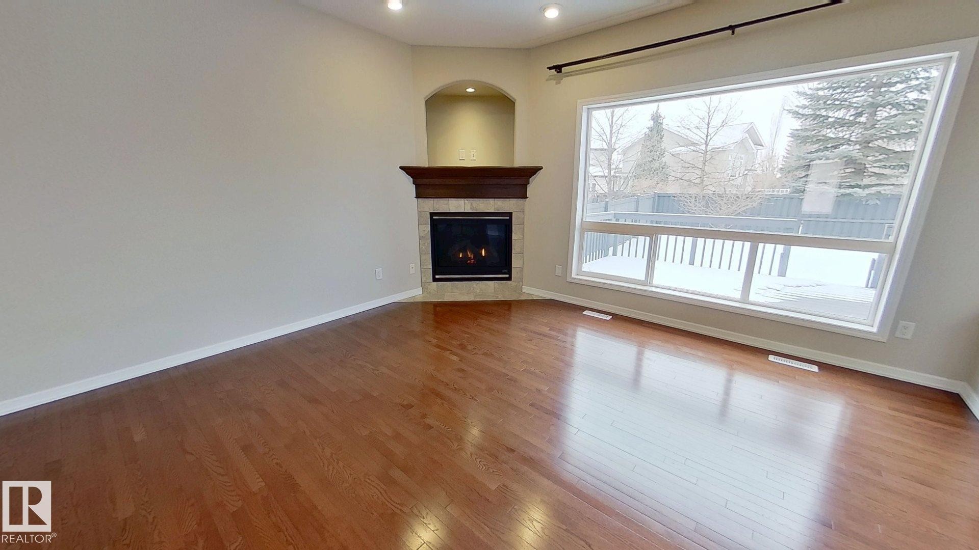 1157 Tory Road, Edmonton, AB - Indoor With Fireplace
