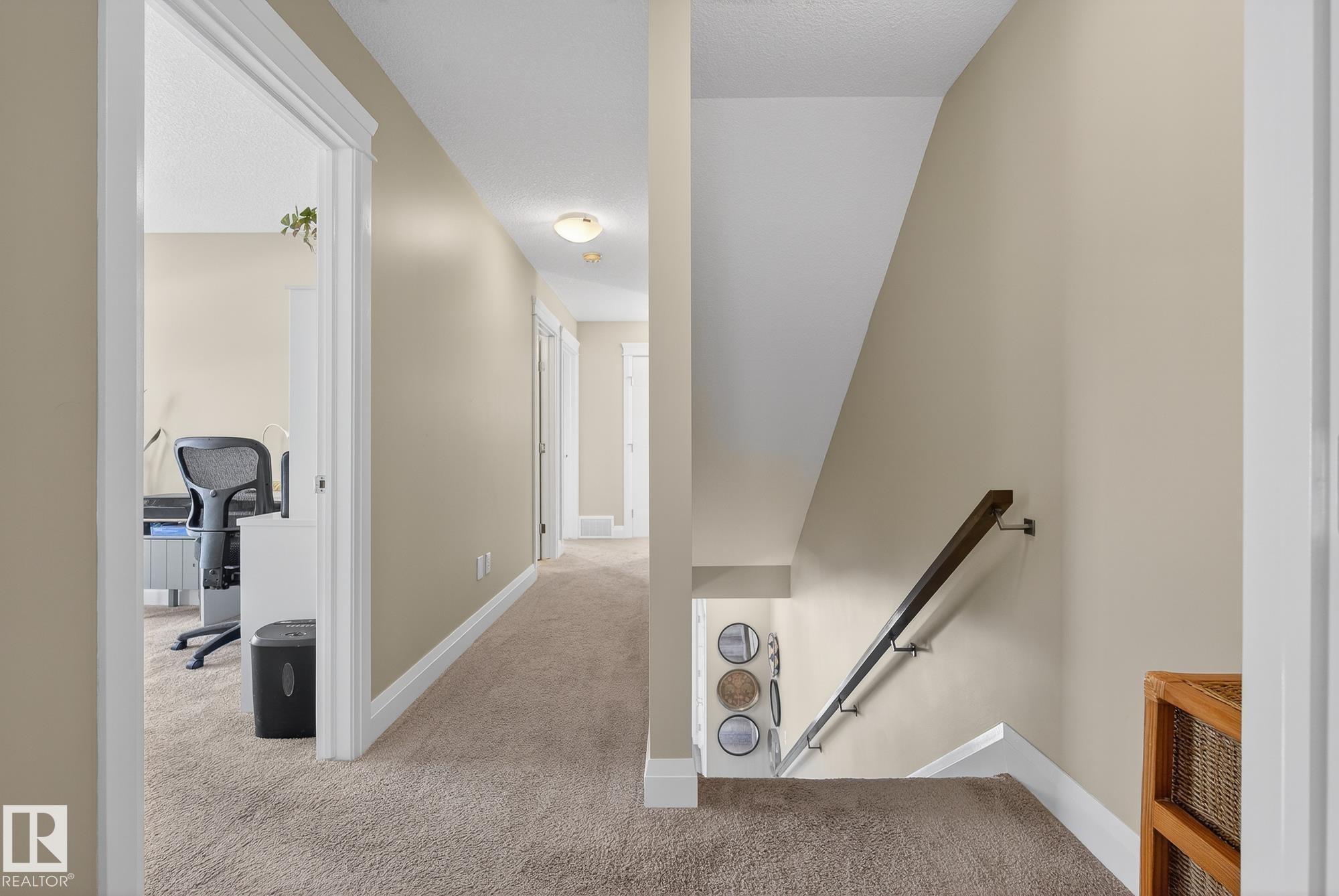 9015 92 Avenue, Edmonton, AB - Indoor Photo Showing Other Room