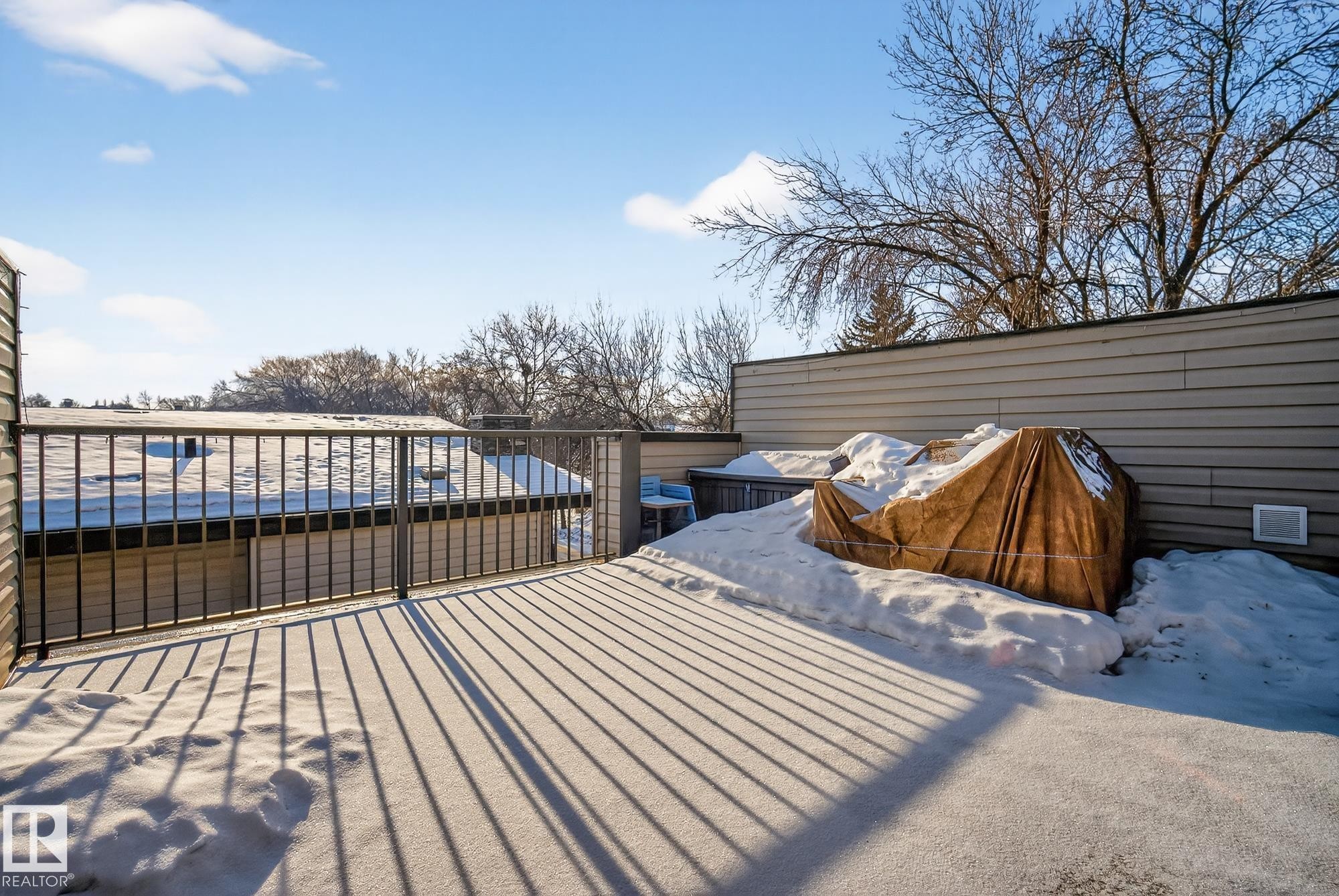 9015 92 Avenue, Edmonton, AB - Outdoor
