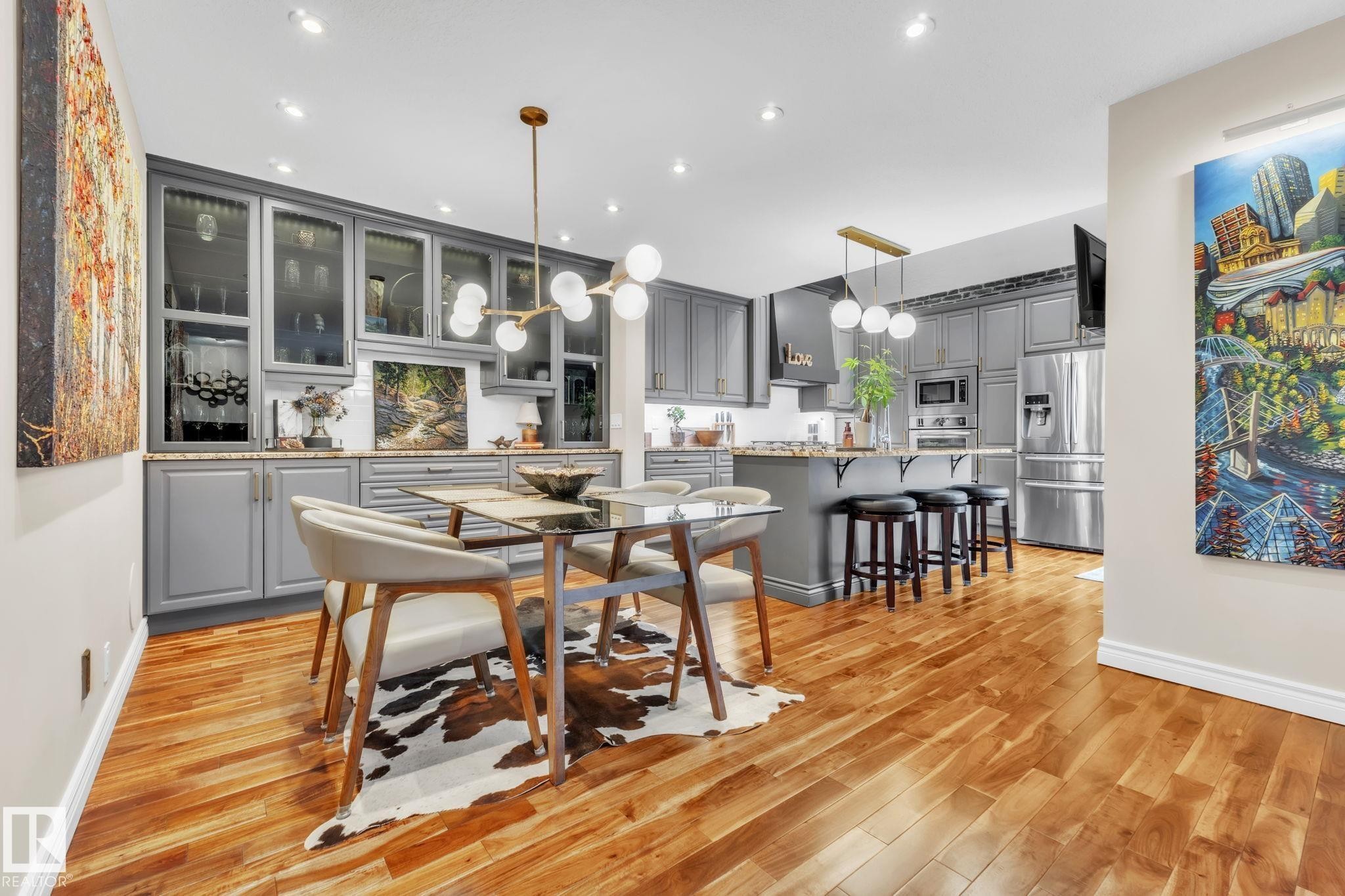 39 500 Lessard Drive, Edmonton, AB - Indoor Photo Showing Dining Room