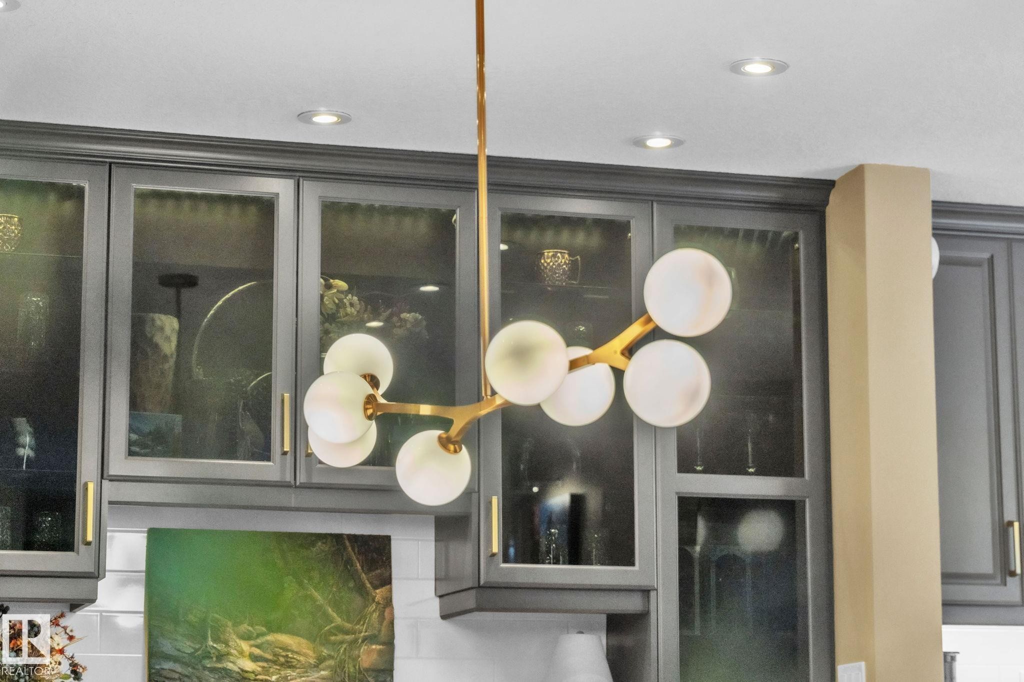 39 500 Lessard Drive, Edmonton, AB - Indoor Photo Showing Other Room