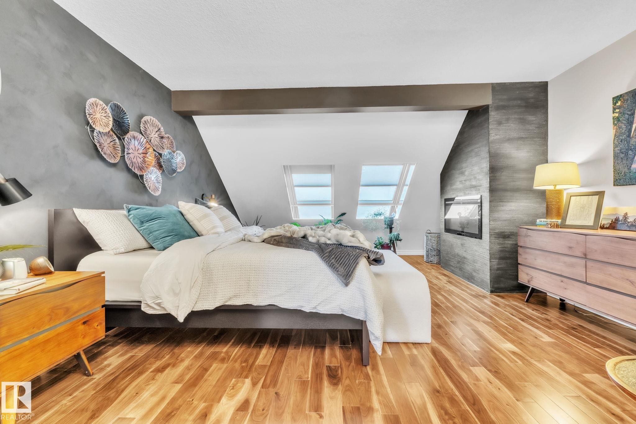 39 500 Lessard Drive, Edmonton, AB - Indoor Photo Showing Bedroom