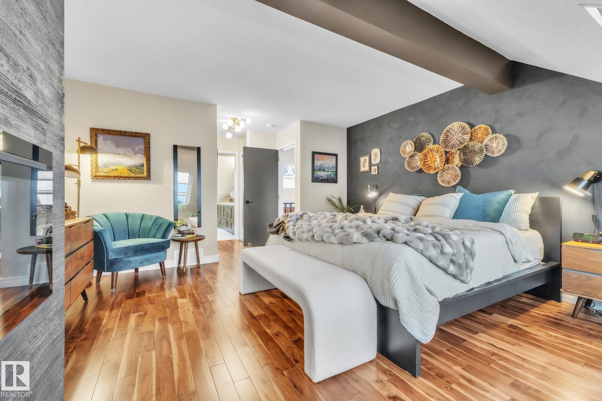 39 500 Lessard Drive, Edmonton, AB - Indoor Photo Showing Bedroom