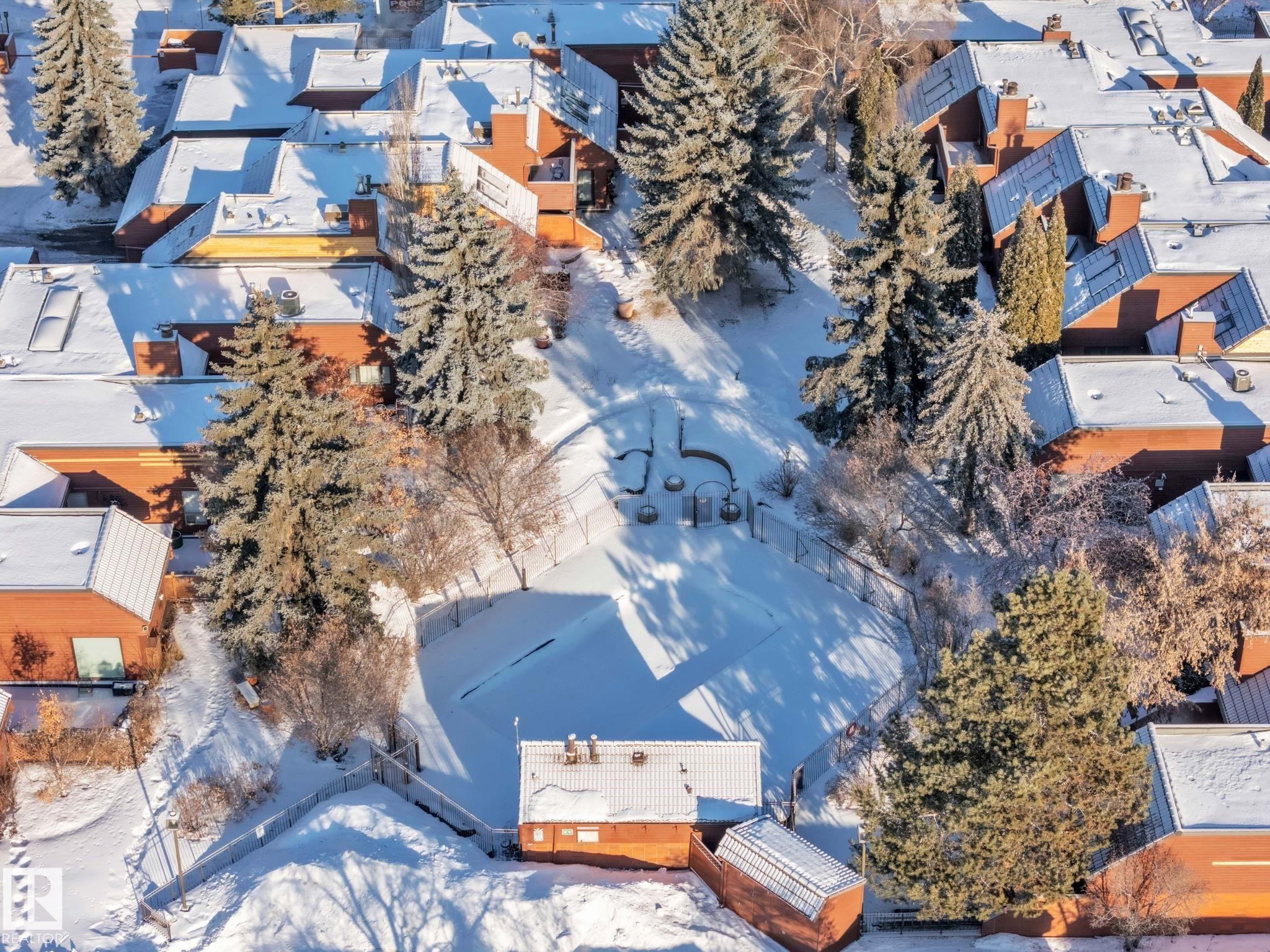 39 500 Lessard Drive, Edmonton, AB - Outdoor With View