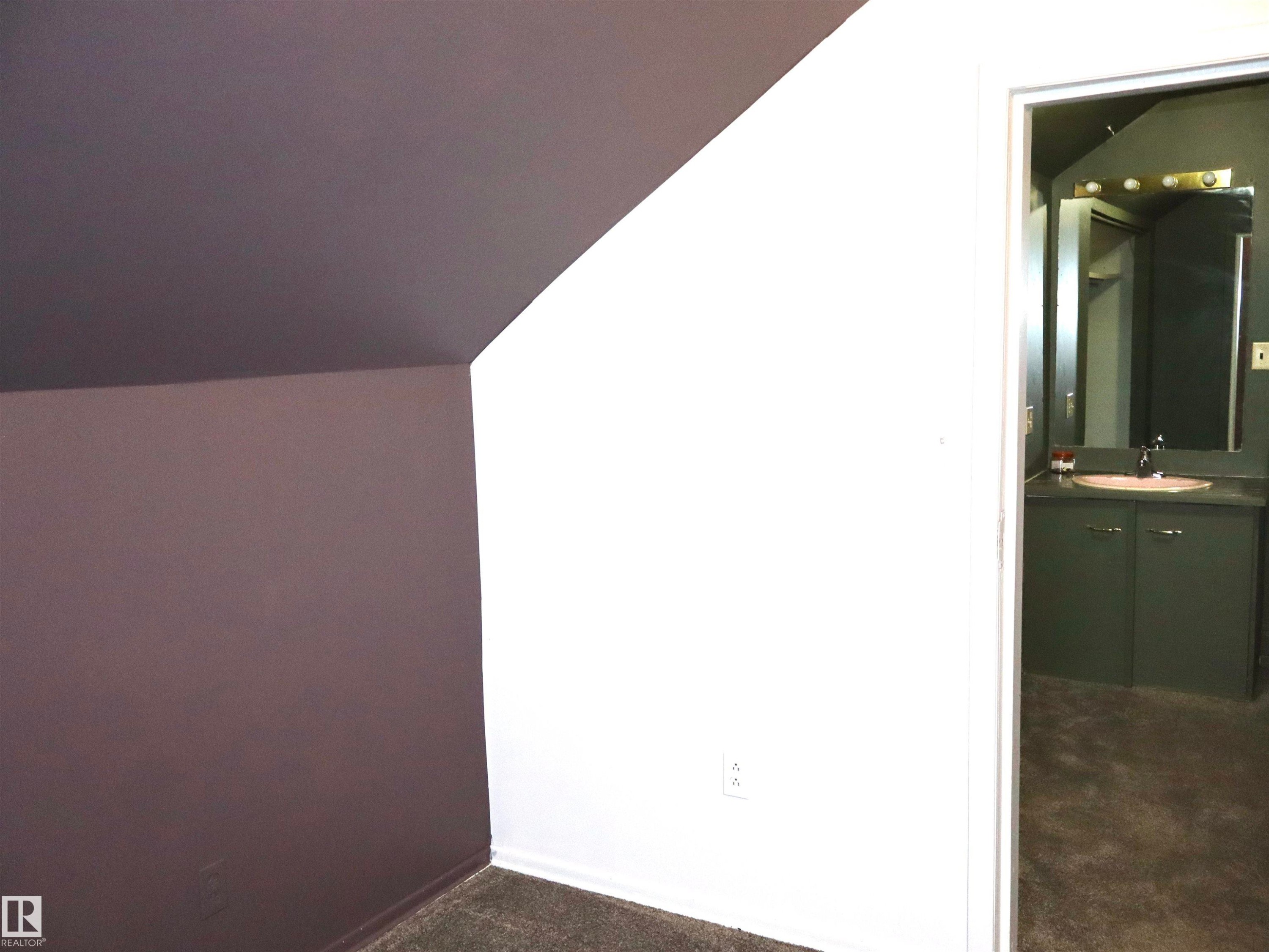 4511 53 Ave, Barrhead, AB - Indoor