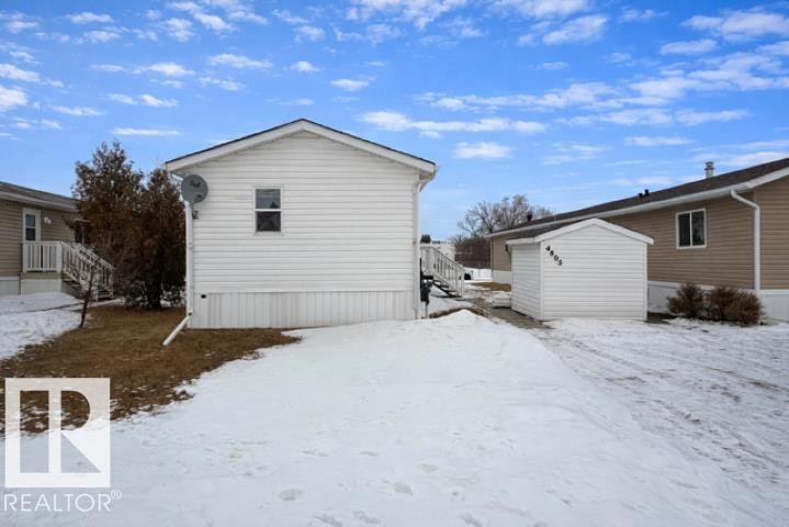 4805 49 Avenue, Wetaskiwin, AB - Outdoor With Exterior