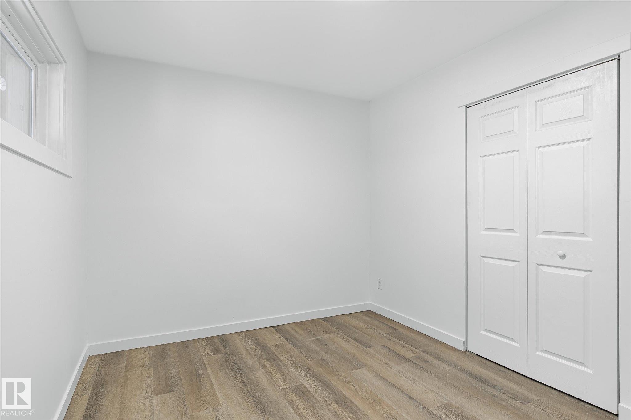 12034 37 Street, Edmonton, AB - Indoor Photo Showing Other Room