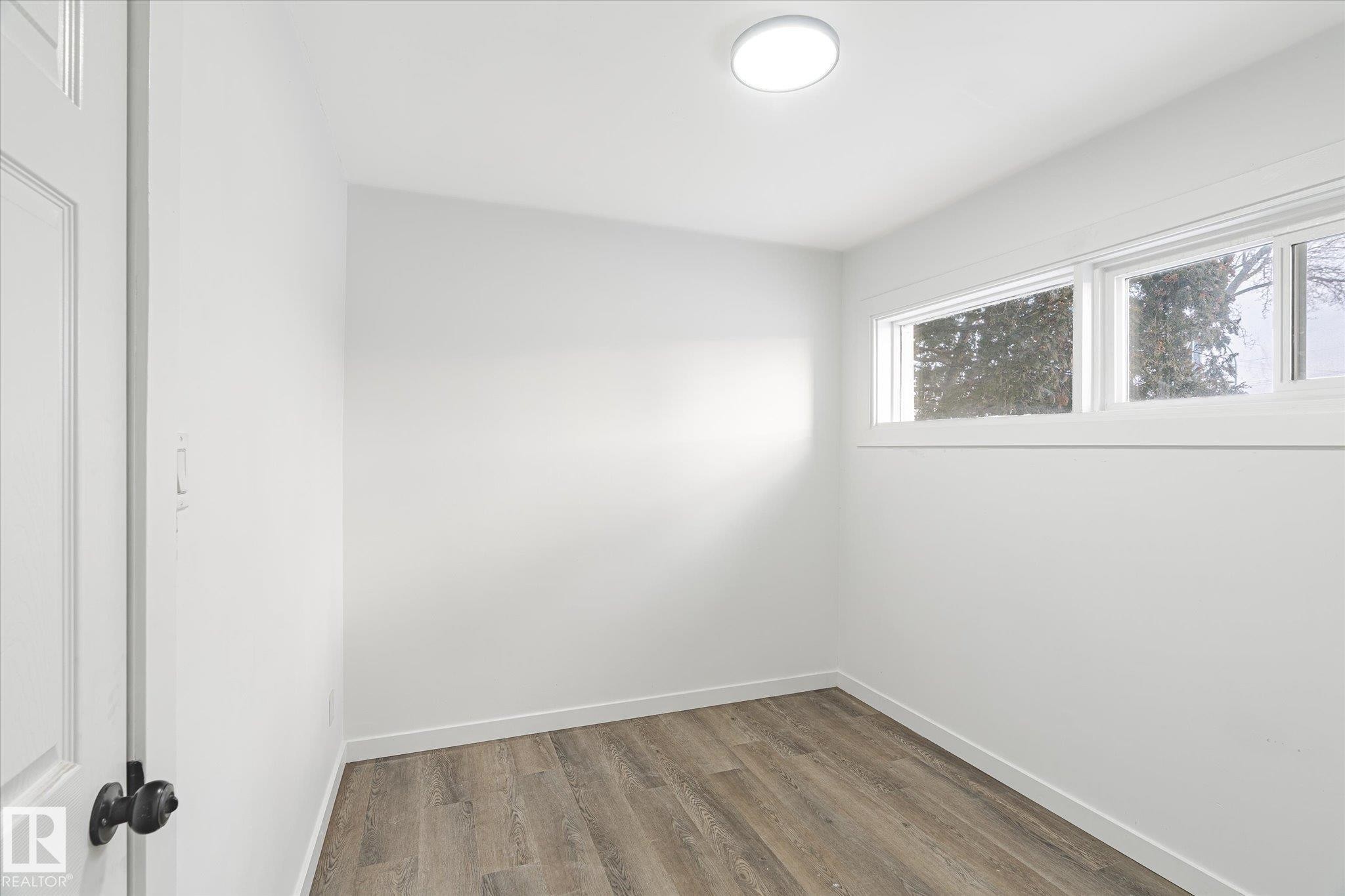 12034 37 Street, Edmonton, AB - Indoor Photo Showing Other Room