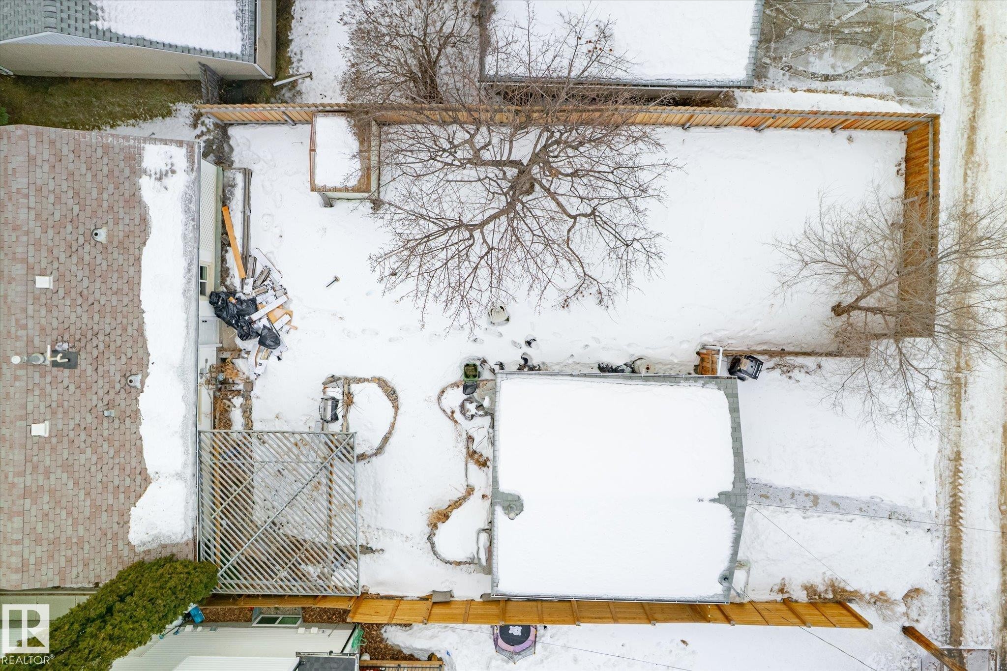 12034 37 Street, Edmonton, AB - Outdoor