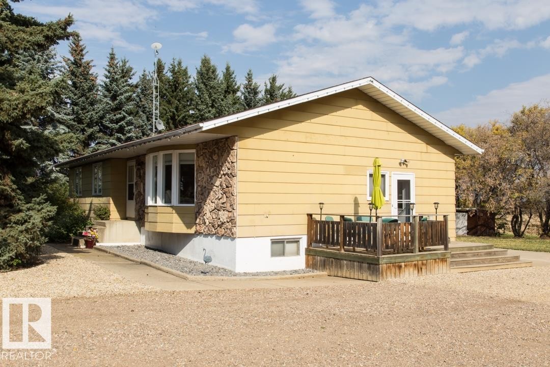 51019 Rr 141, Rural Minburn County, AB - Outdoor With Deck Patio Veranda