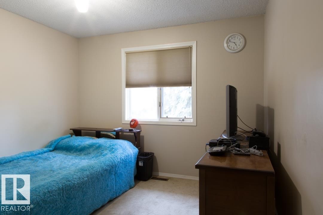 51019 Rr 141, Rural Minburn County, AB - Indoor Photo Showing Bedroom