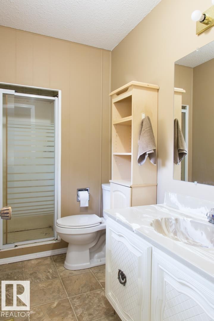 51019 Rr 141, Rural Minburn County, AB - Indoor Photo Showing Bathroom