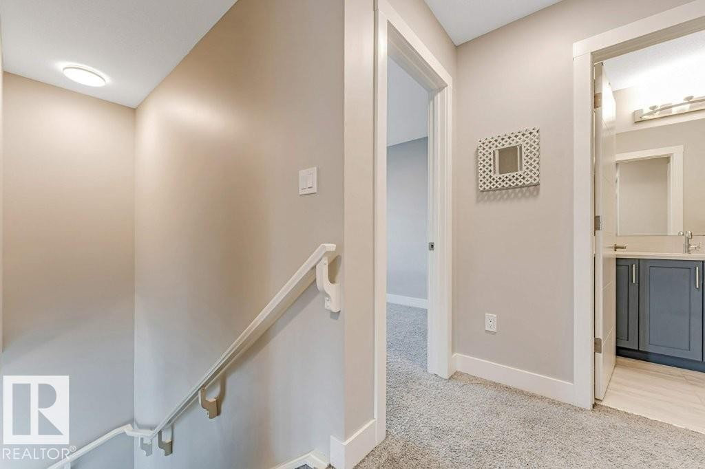 70 6905 25 Avenue Sw, Edmonton, AB - Indoor Photo Showing Other Room