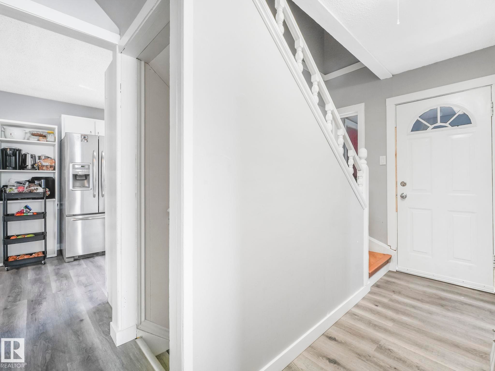 11532 88 Street, Edmonton, AB - Indoor Photo Showing Other Room