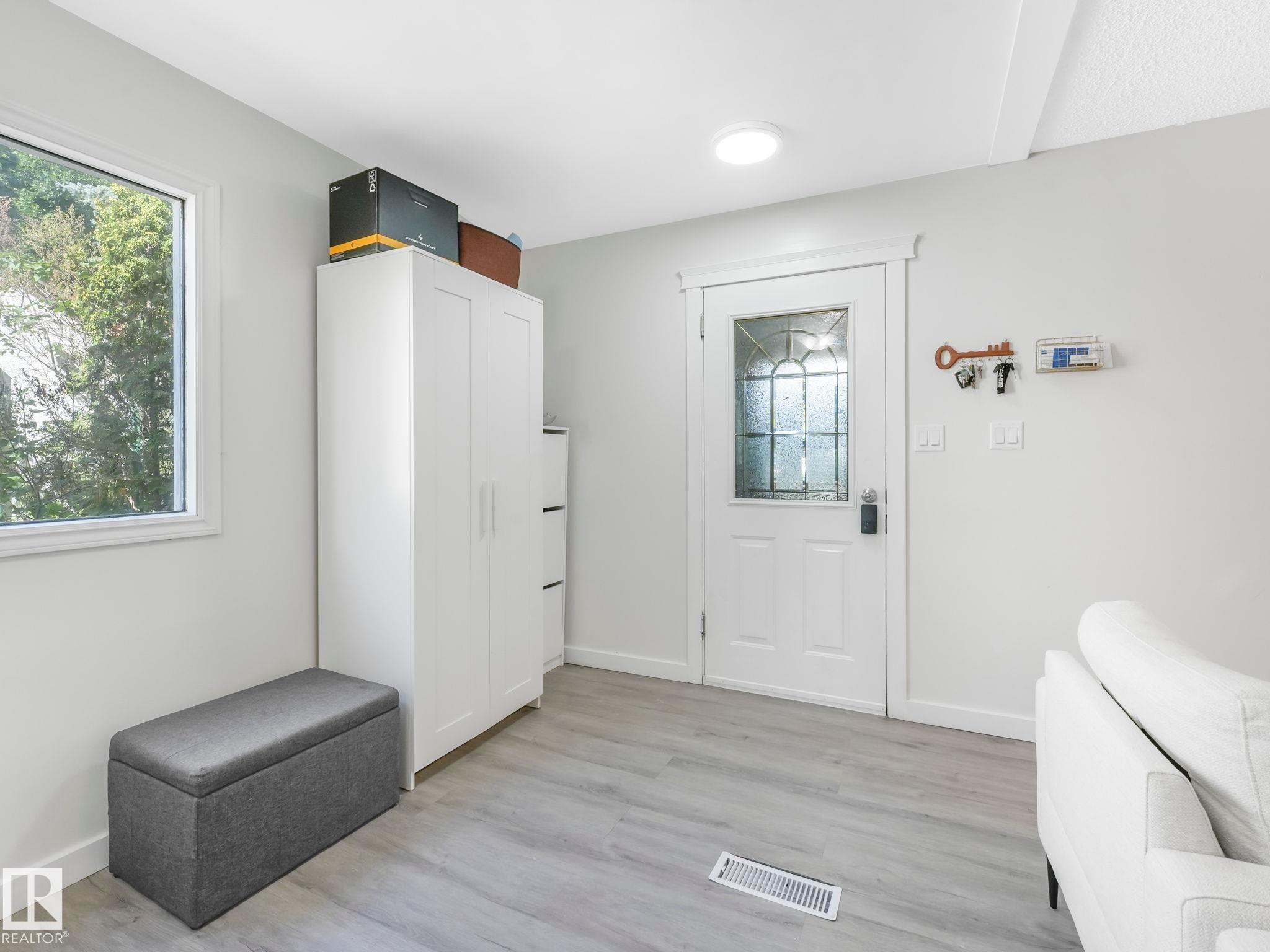 11532 88 Street, Edmonton, AB - Indoor Photo Showing Other Room