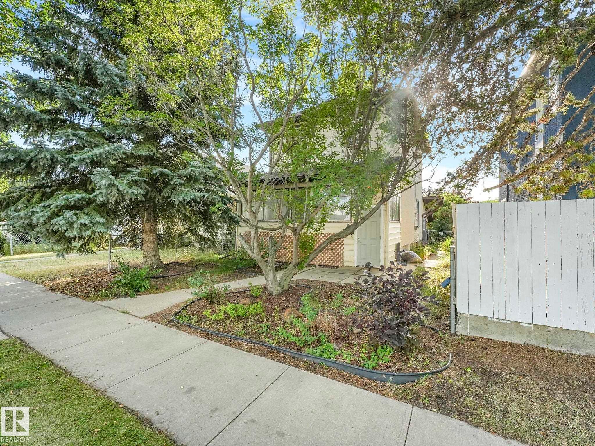 11408 81 Street, Edmonton, AB - Outdoor