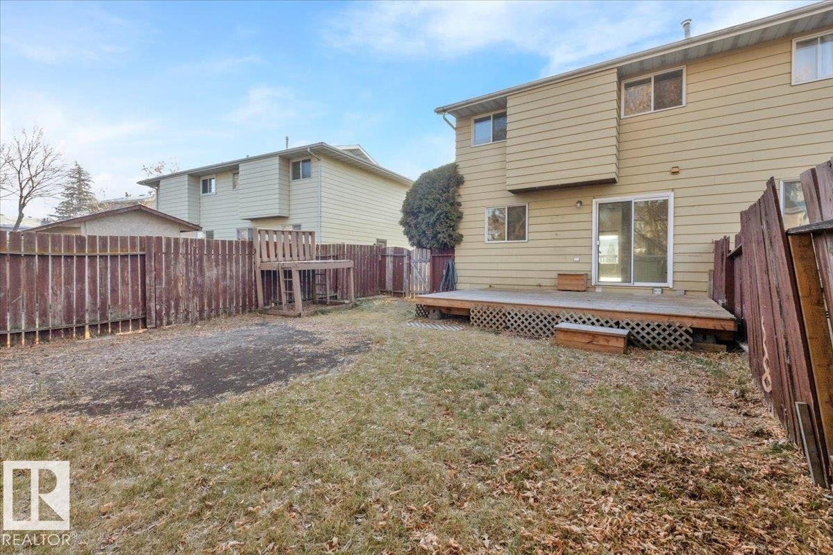 5512 38B Avenue, Edmonton, AB - Outdoor With Exterior