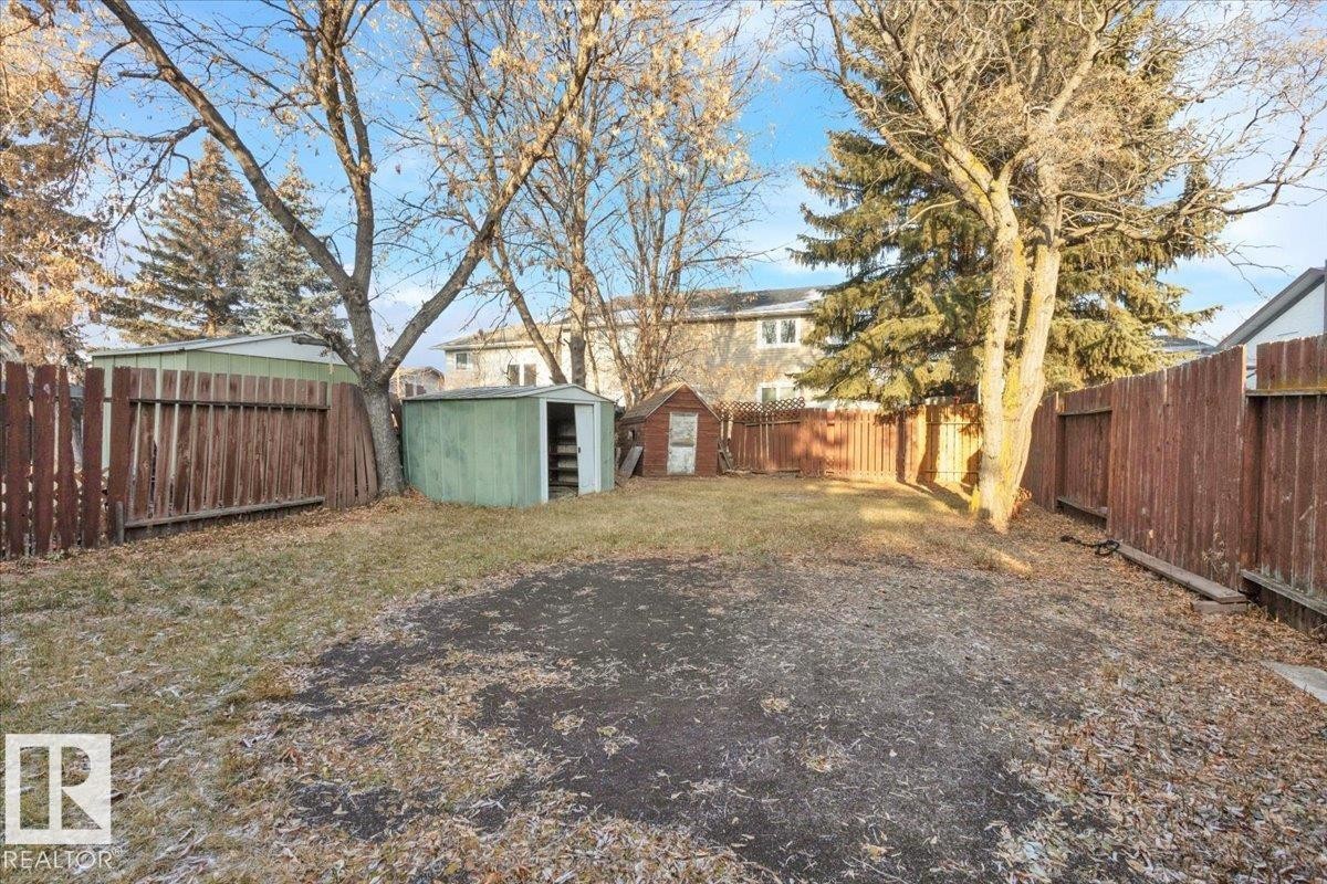 5512 38B Avenue, Edmonton, AB - Outdoor