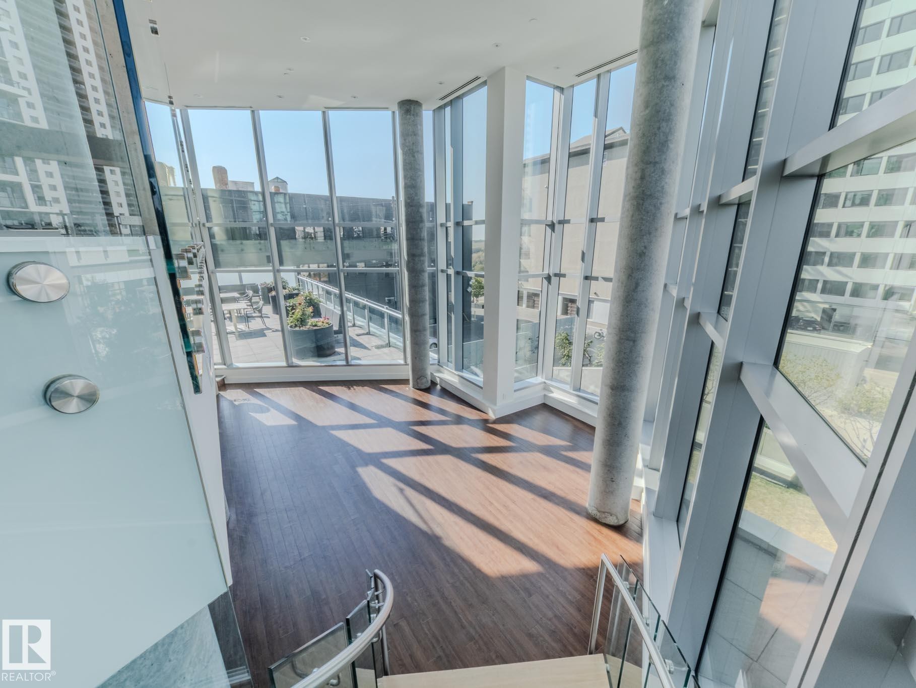 #902 11969 Jasper Av Nw, Edmonton, AB - Indoor