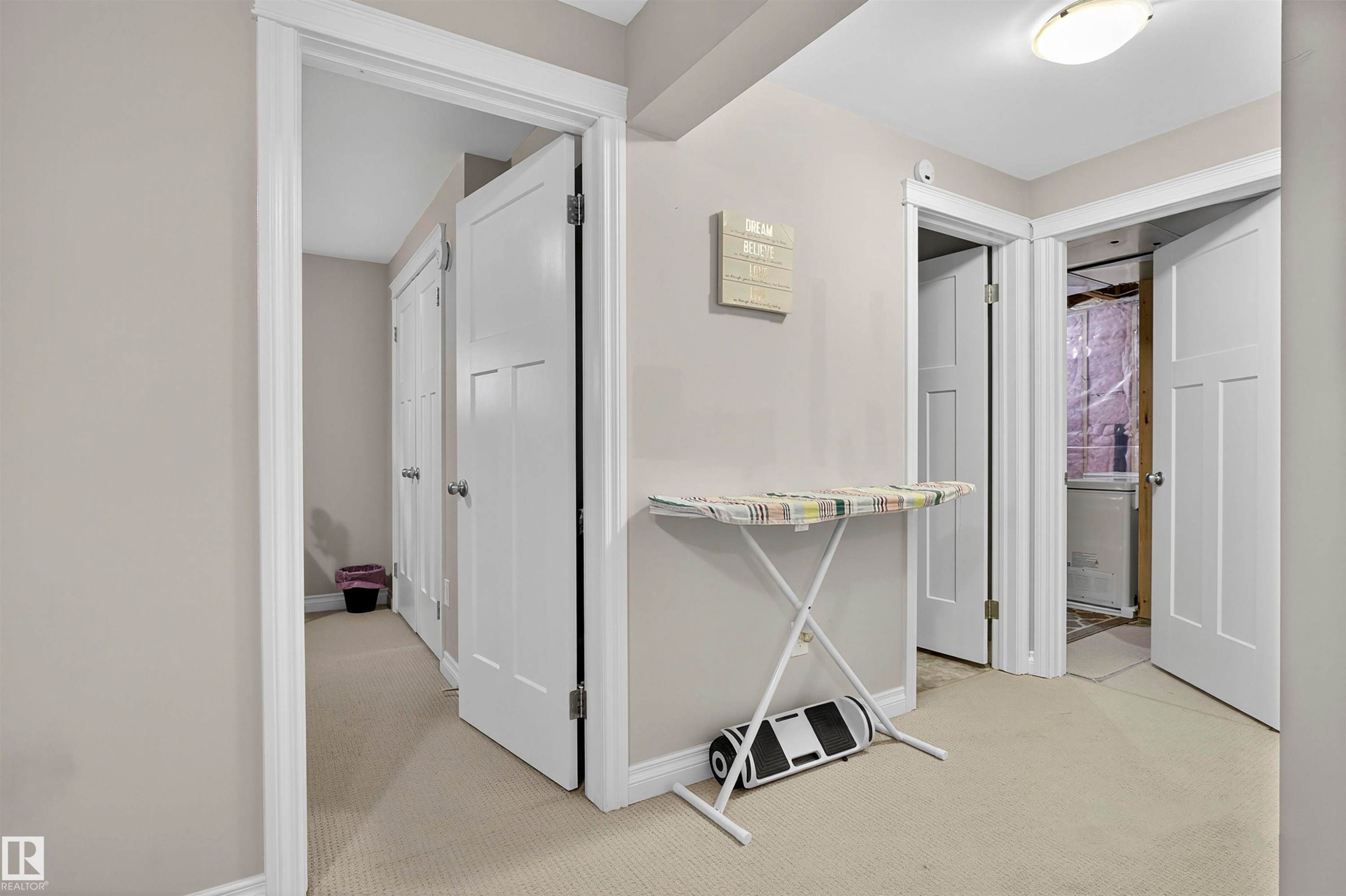 618 Adams Way Sw, Edmonton, AB - Indoor Photo Showing Other Room