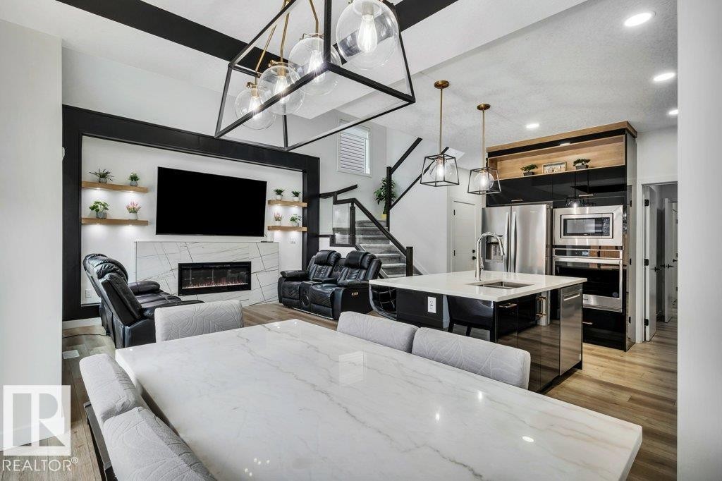 5320 Kimball Place, Edmonton, AB - Indoor With Fireplace