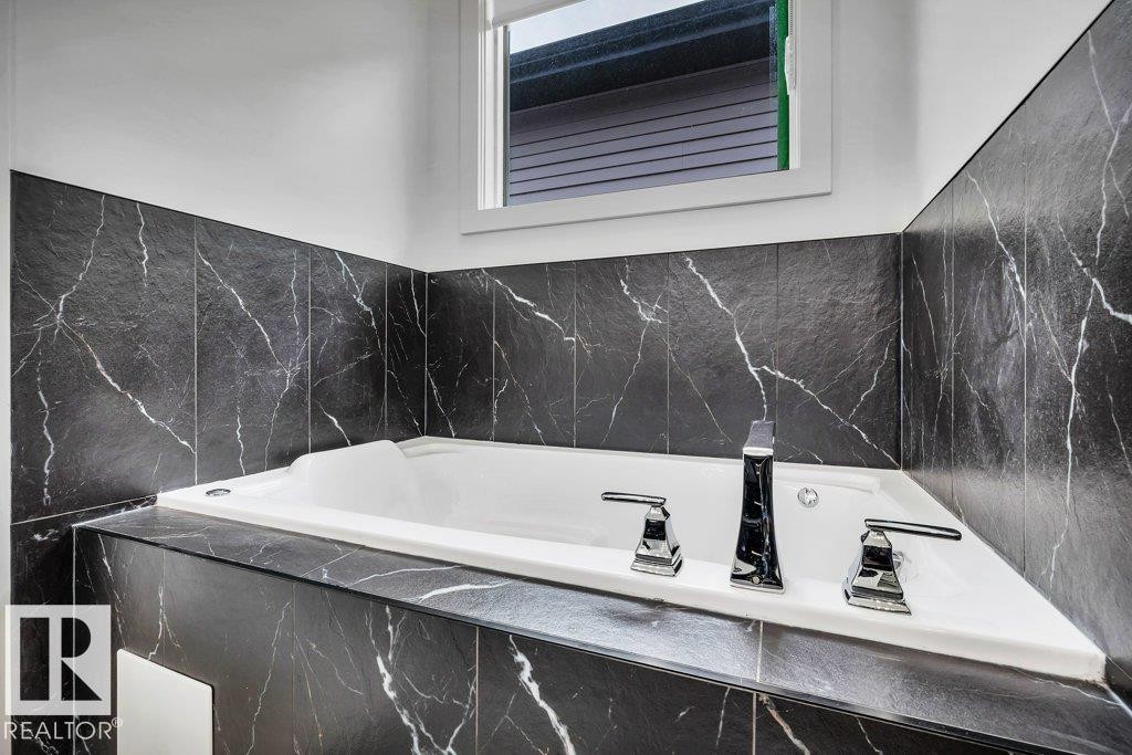 5320 Kimball Place, Edmonton, AB - Indoor