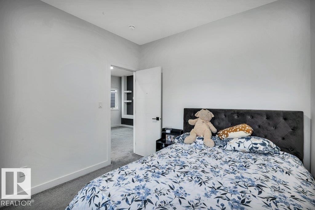 5320 Kimball Place, Edmonton, AB - Indoor Photo Showing Bedroom