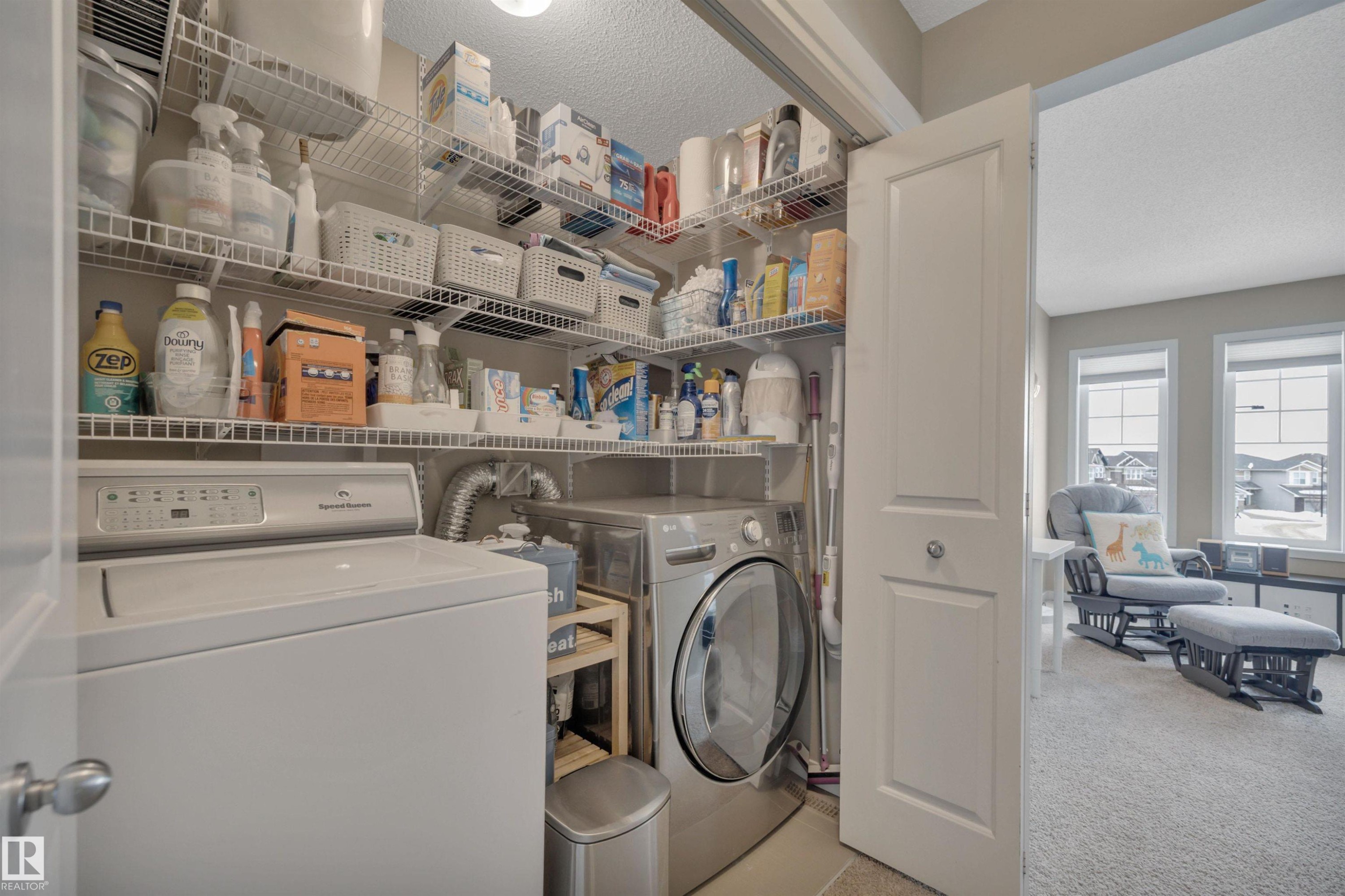 2394 Cassidy Way, Edmonton, AB - Indoor Photo Showing Laundry Room