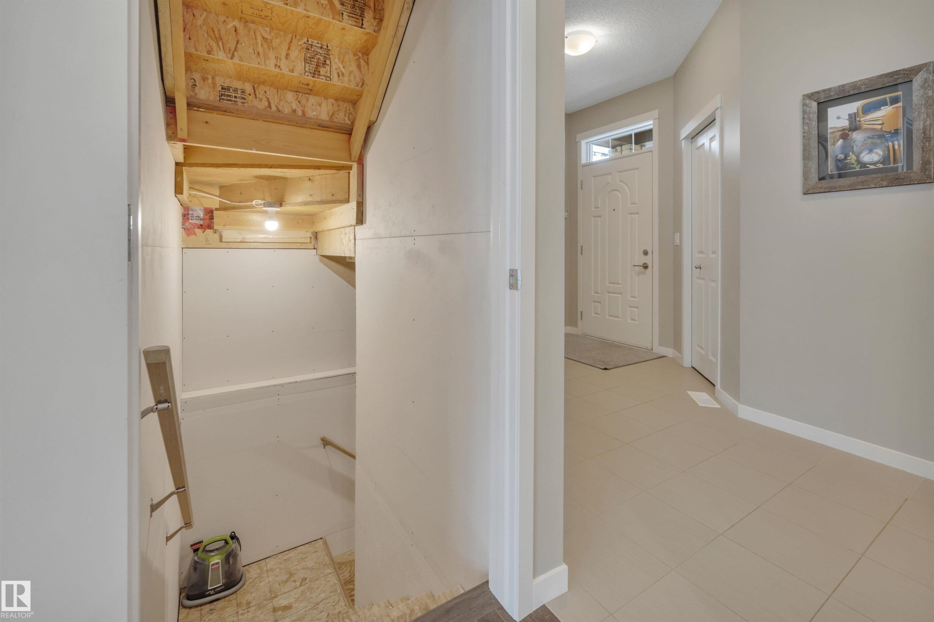 2394 Cassidy Way, Edmonton, AB - Indoor Photo Showing Other Room