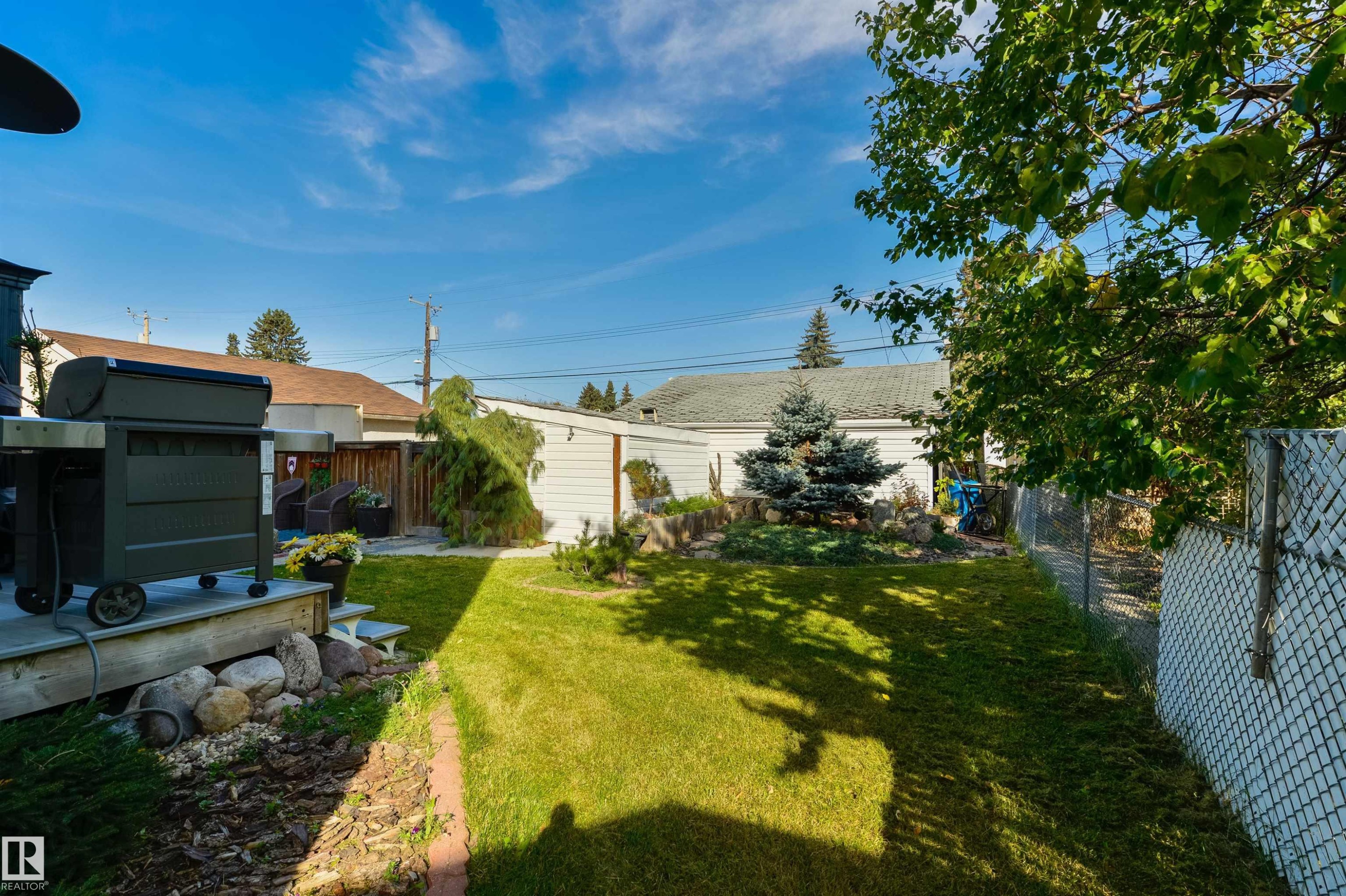 9720 65 Avenue, Edmonton, AB - Outdoor