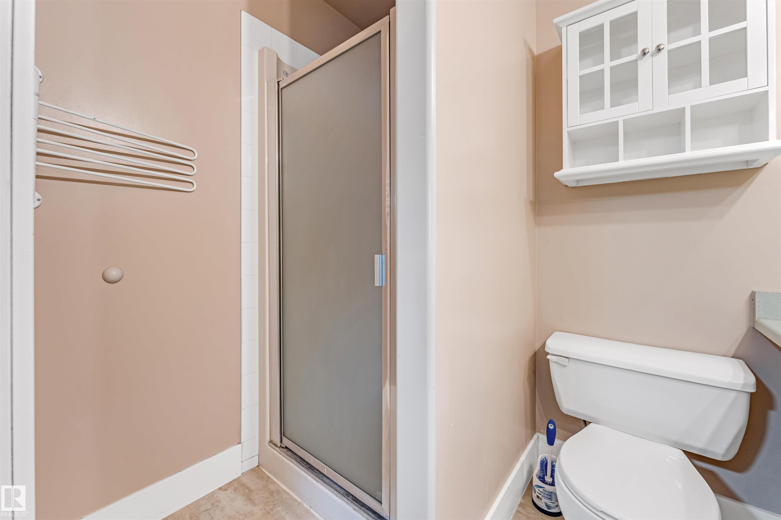Bathroom with a stall shower and vanity - 6741 162A Avenue, Edmonton, AB - Indoor Photo Showing Bathroom