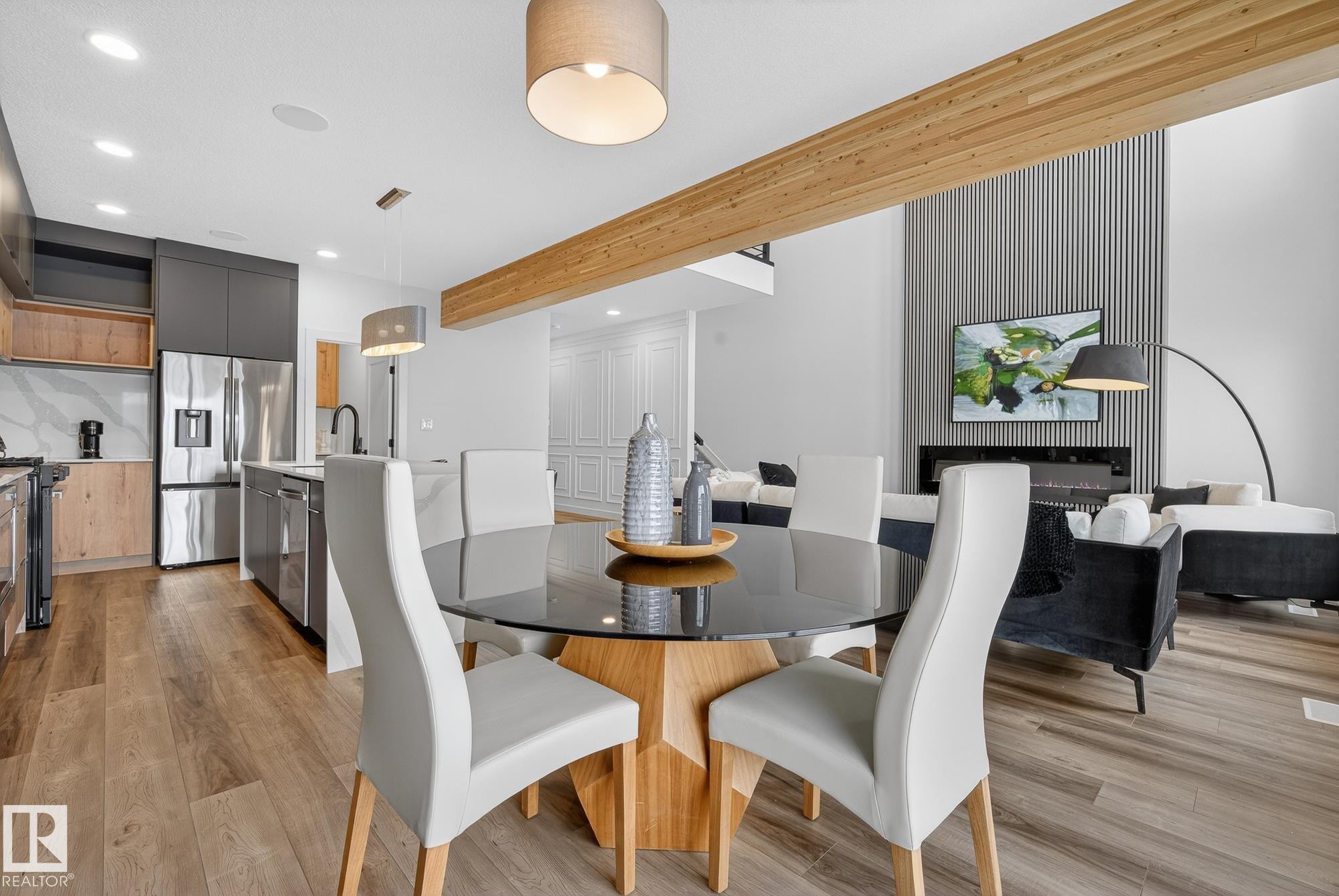 34 Eldridge Point(E), St. Albert, AB - Indoor Photo Showing Dining Room