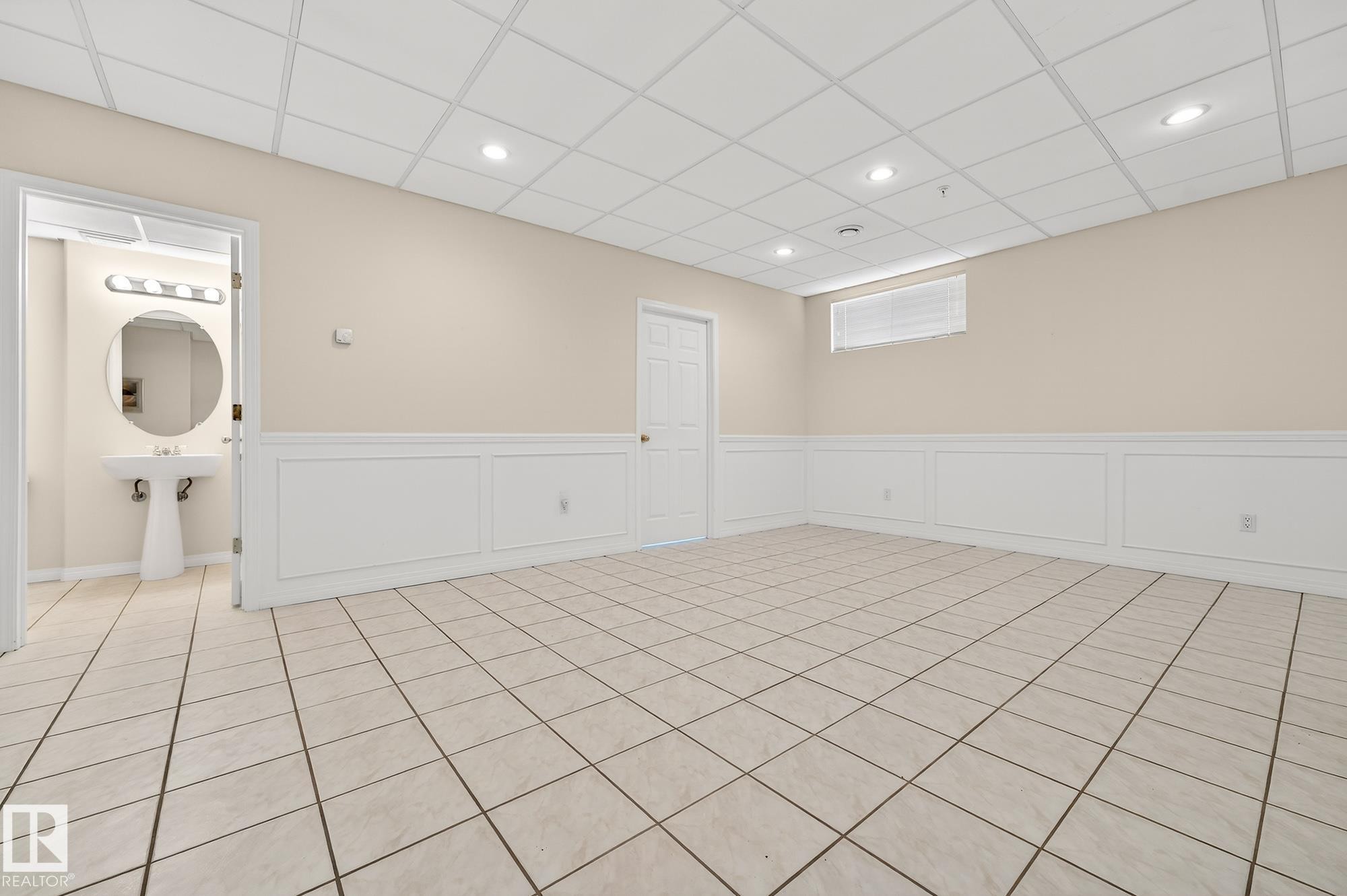 83 53302 Rge Road 261, Rural Parkland County, AB - Indoor Photo Showing Other Room