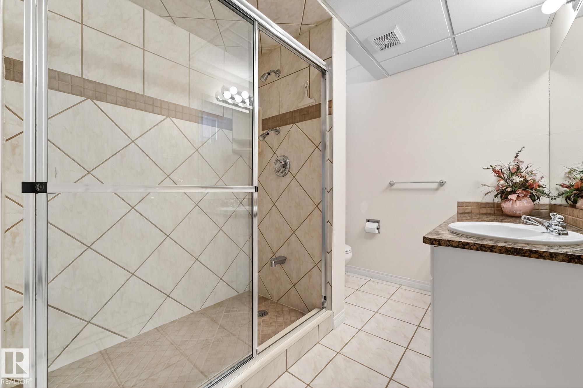 83 53302 Rge Road 261, Rural Parkland County, AB - Indoor Photo Showing Bathroom