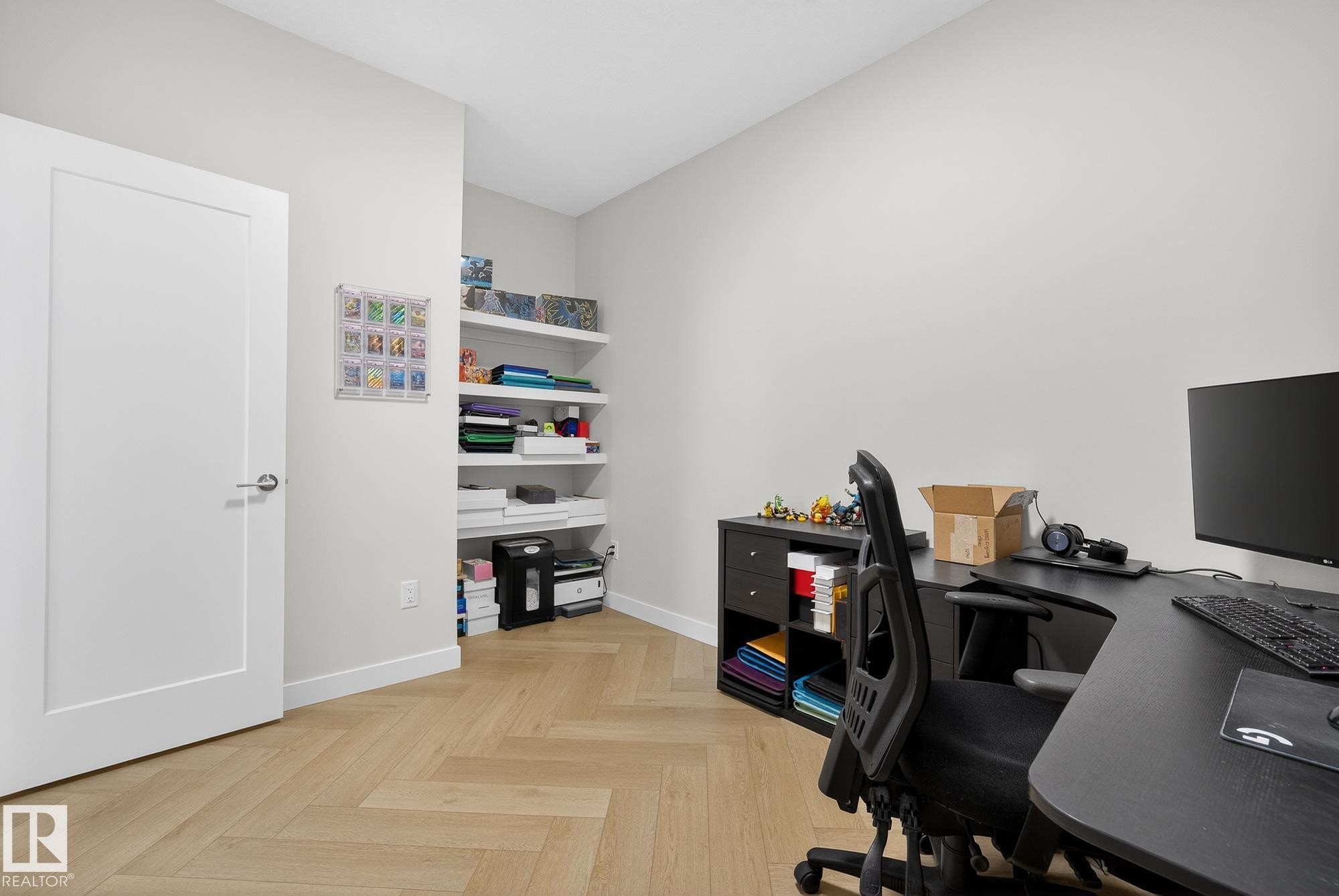 2017 Flycatcher Point(E), Edmonton, AB - Indoor Photo Showing Office