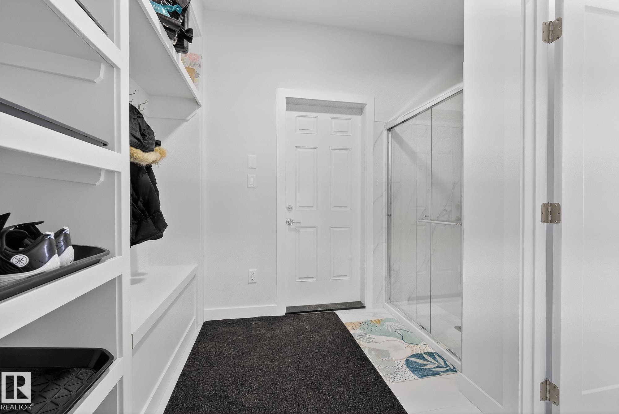 2017 Flycatcher Point(E), Edmonton, AB - Indoor