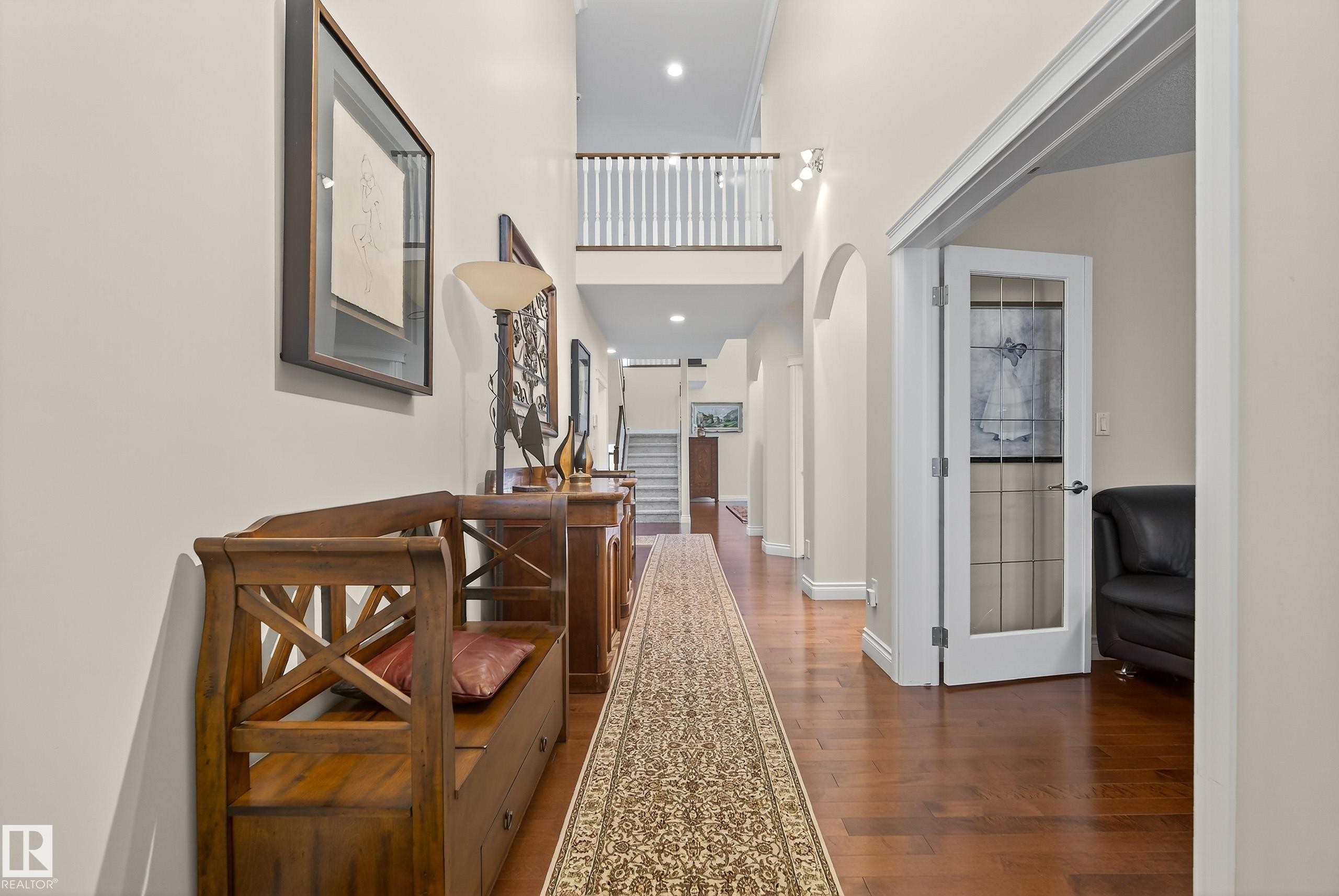 10309 Villa Avenue, Edmonton, AB - Indoor Photo Showing Other Room