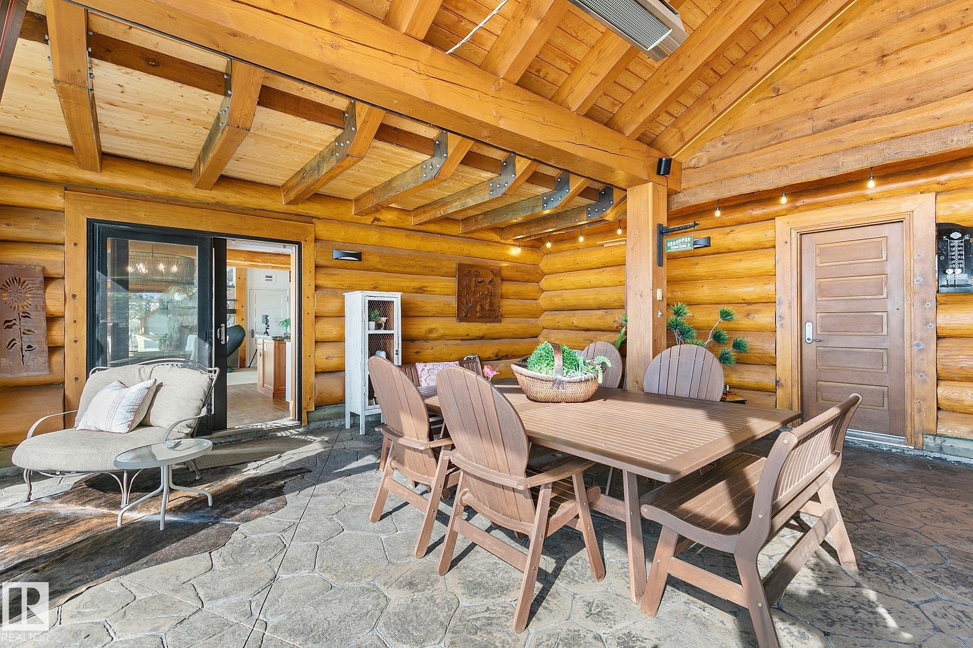 #1 Martin Road, Rural Lac Ste. Anne County, AB - Photo Showing Dining Room
